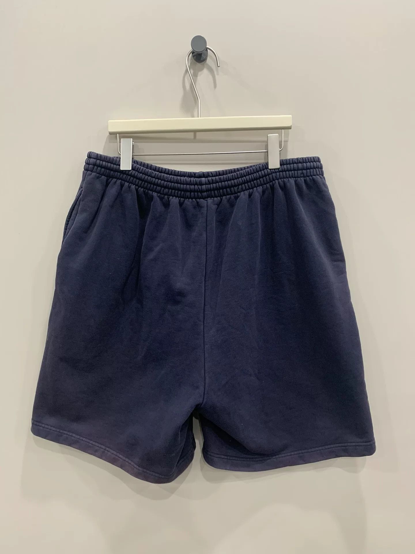 Balenciaga Balenciaga Washed Purple Embroidered Logo Shorts Size US 26 / EU 42 - 2 Thumbnail