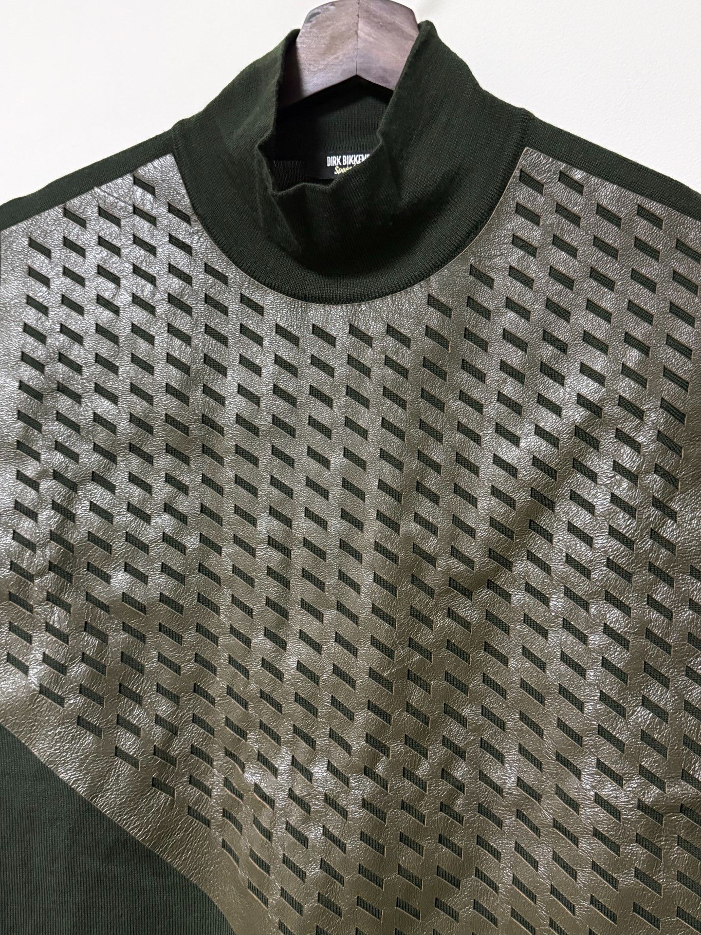 Dirk Bikkembergs Dirk Bikkembergs Cut Leather Turtleneck Sweater Size US S / EU 44-46 / 1 - 3 Thumbnail