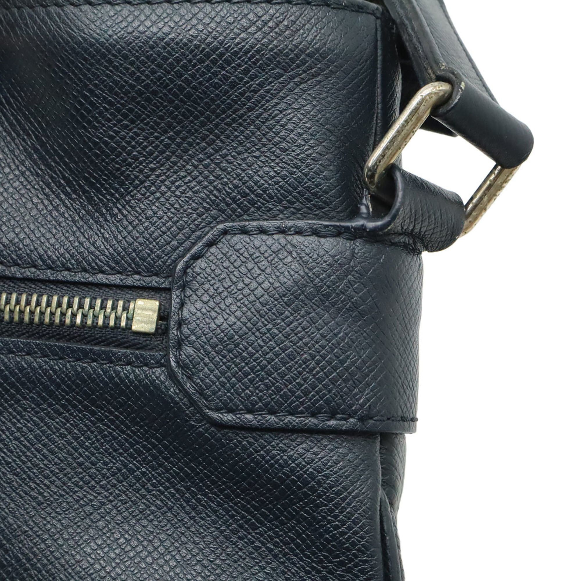 Louis Vuitton LOUIS VUITTON Taiga Sasha Shoulder Bag, Navy, M32629 Size ONE SIZE - 10 Thumbnail