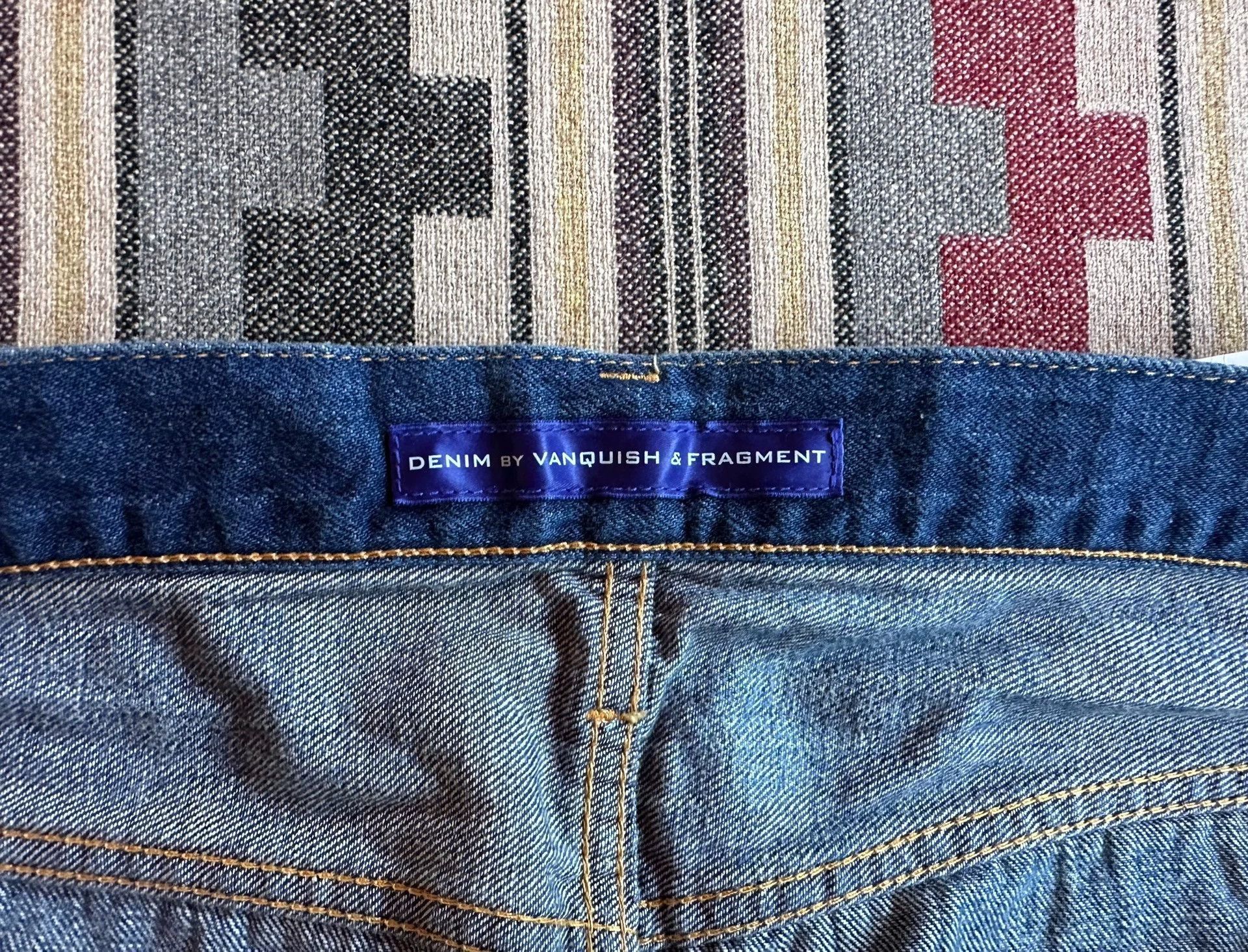 Vanquish Blue Denim Jeans with Distressed Fade Patterns Size US 36 / EU 52 - 5 Thumbnail