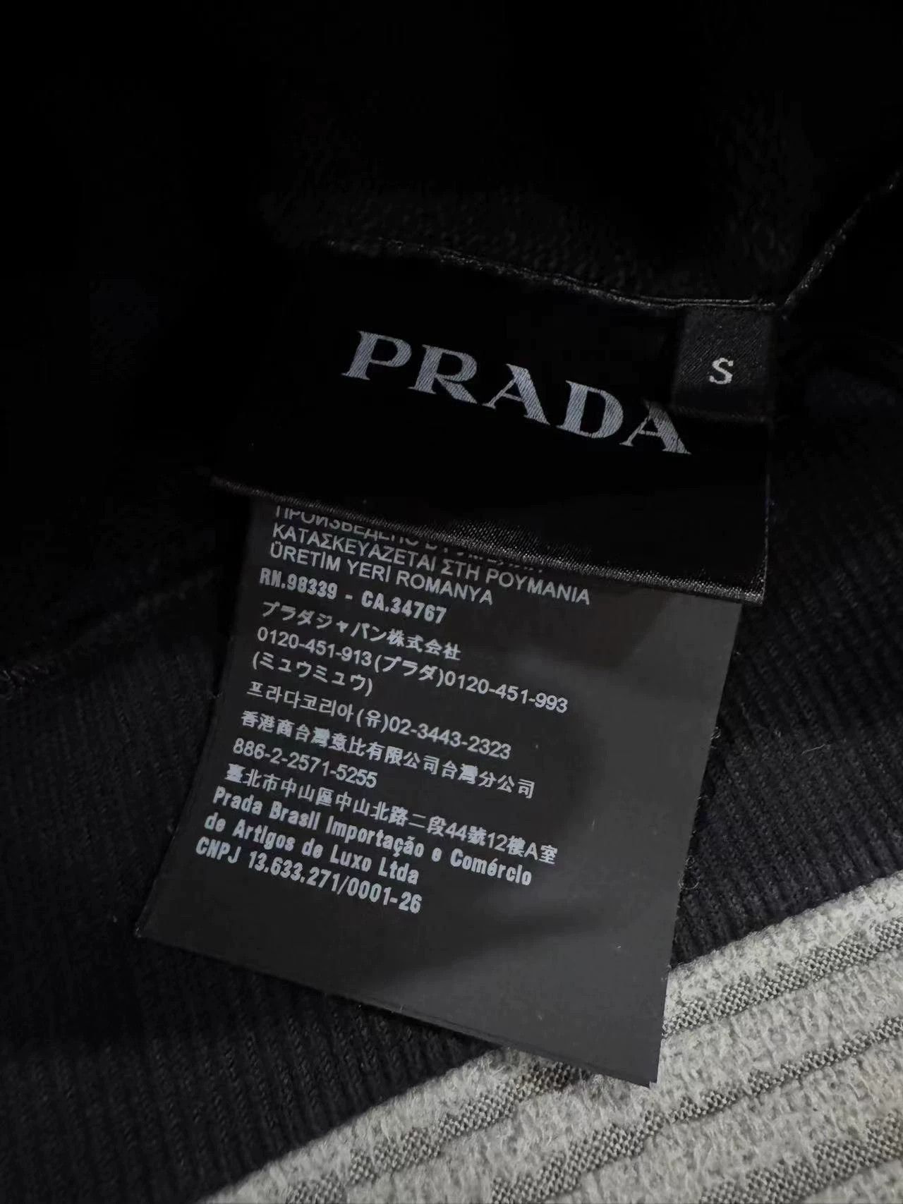 Prada Black Crewneck Sweatshirt - Size S Size US S / EU 44-46 / 1 - 2 Thumbnail