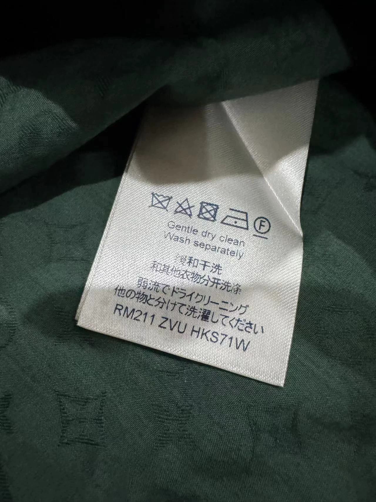 Louis Vuitton Green Long Sleeve Button-Up Shirt Size L Size US L / EU 52-54 / 3 - 3 Thumbnail