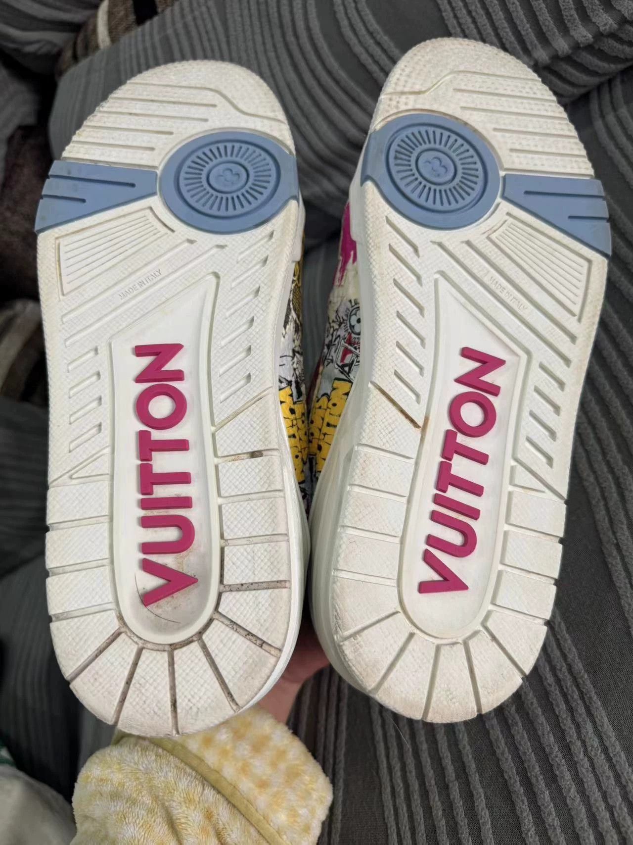 Louis Vuitton Multi-Color Low-Top Sneakers Size 9.5 Size US 9.5 / EU 42-43 - 2 Thumbnail