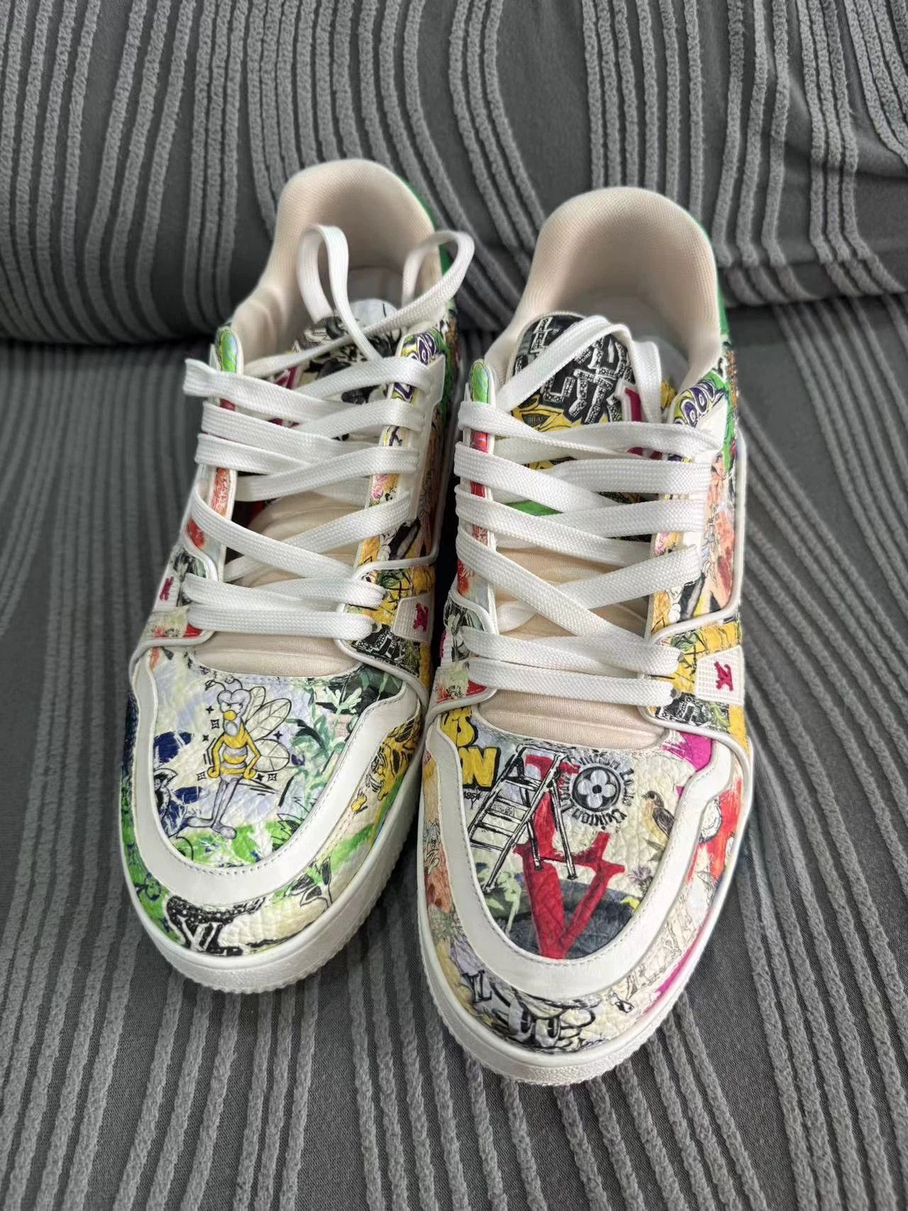 Louis Vuitton Multi-Color Low-Top Sneakers Size 9.5 Size US 9.5 / EU 42-43 - 3 Thumbnail