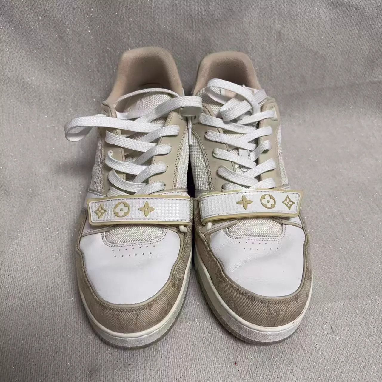 Louis Vuitton Beige Low-Top Sneakers Size 9 Size US 9 / EU 42 - 2 Thumbnail