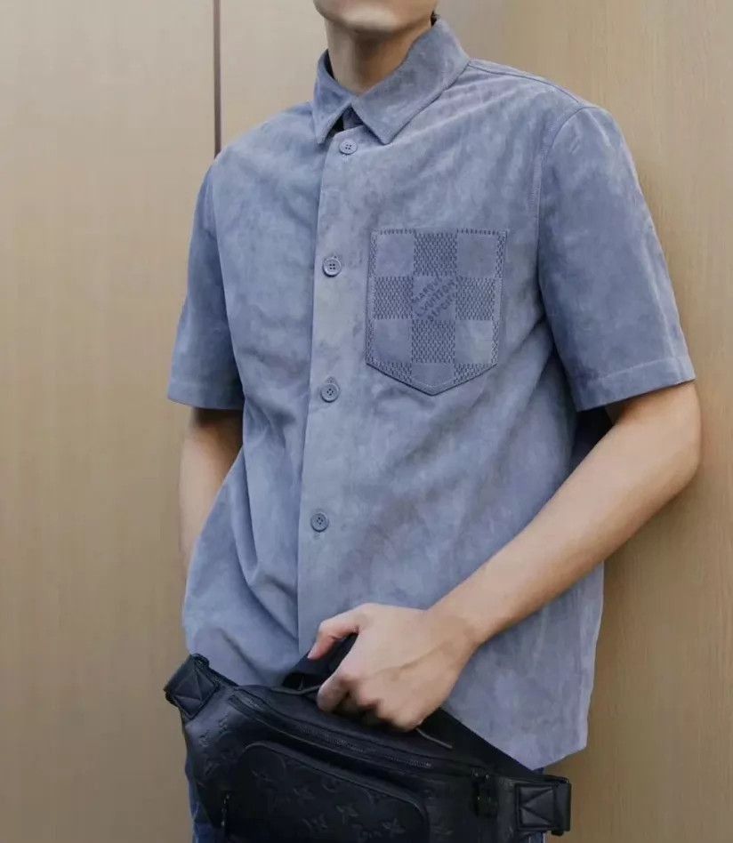 Louis Vuitton Blue Short Sleeve Button-Up Shirt Size M Size US M / EU 48-50 / 2 - 9 Thumbnail