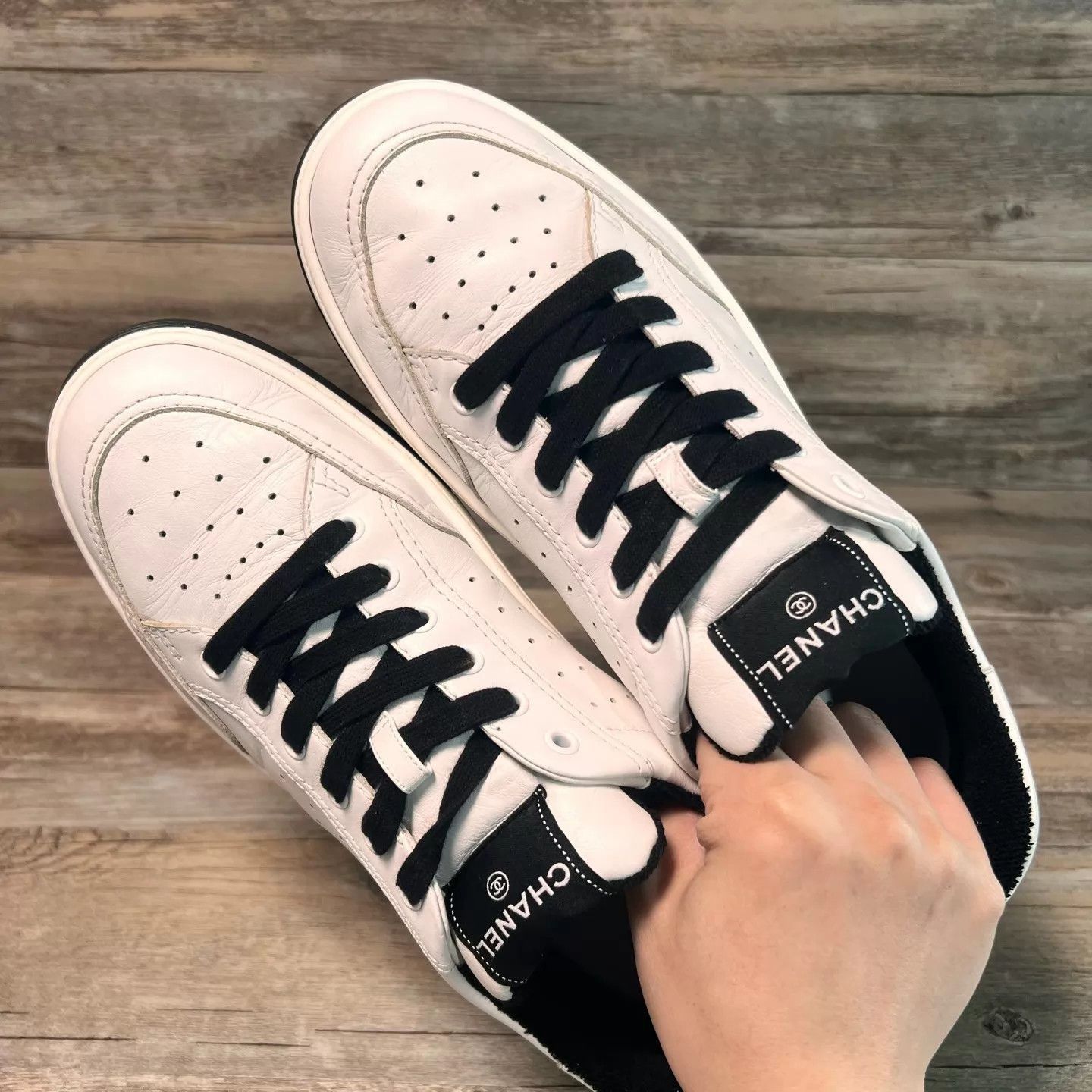 Chanel White Lowtop Sneakers with Black Laces Size US 10 / EU 43 - 5 Thumbnail
