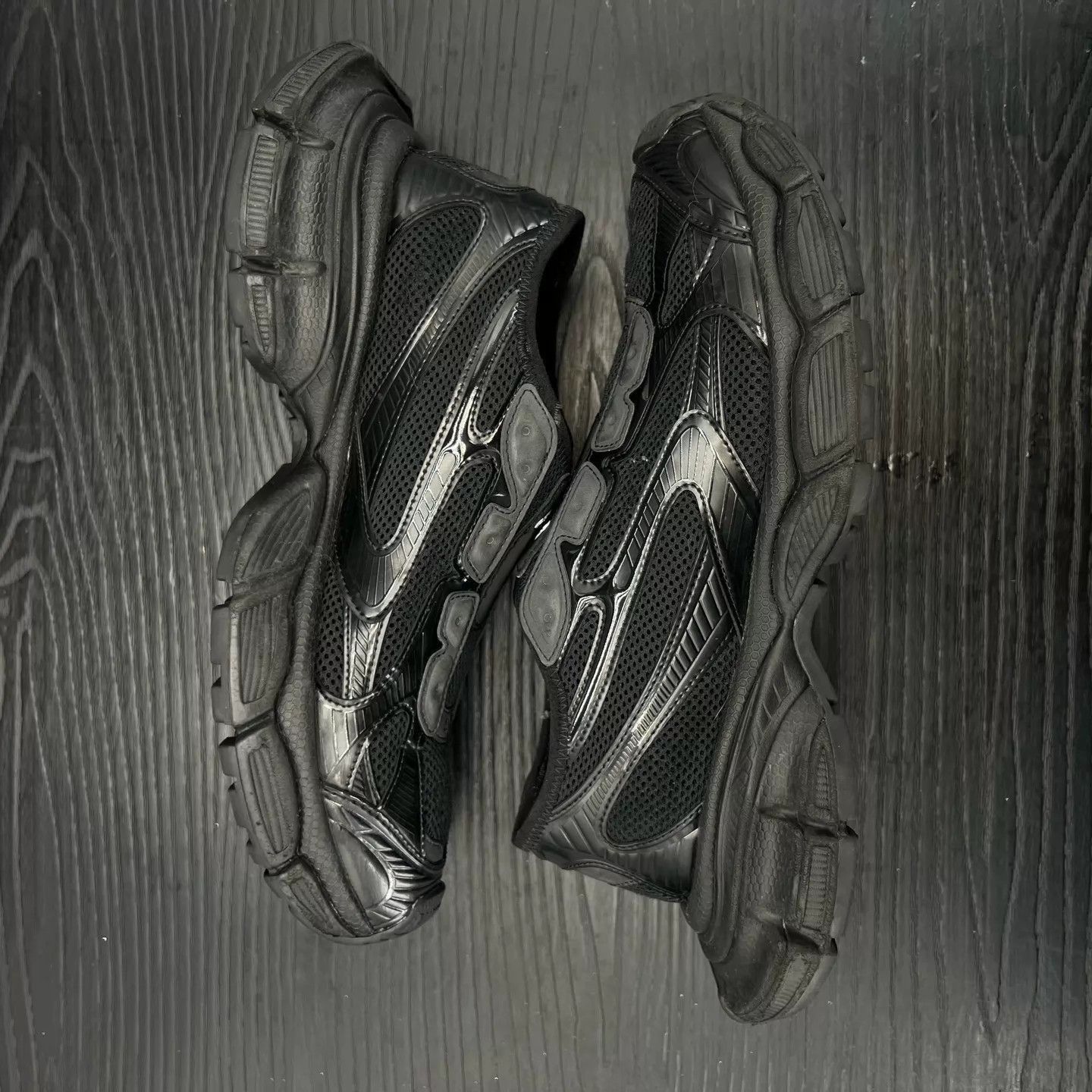 Balenciaga Black Slip-On Athletic Sneakers Size US 9 / EU 42 - 3 Thumbnail