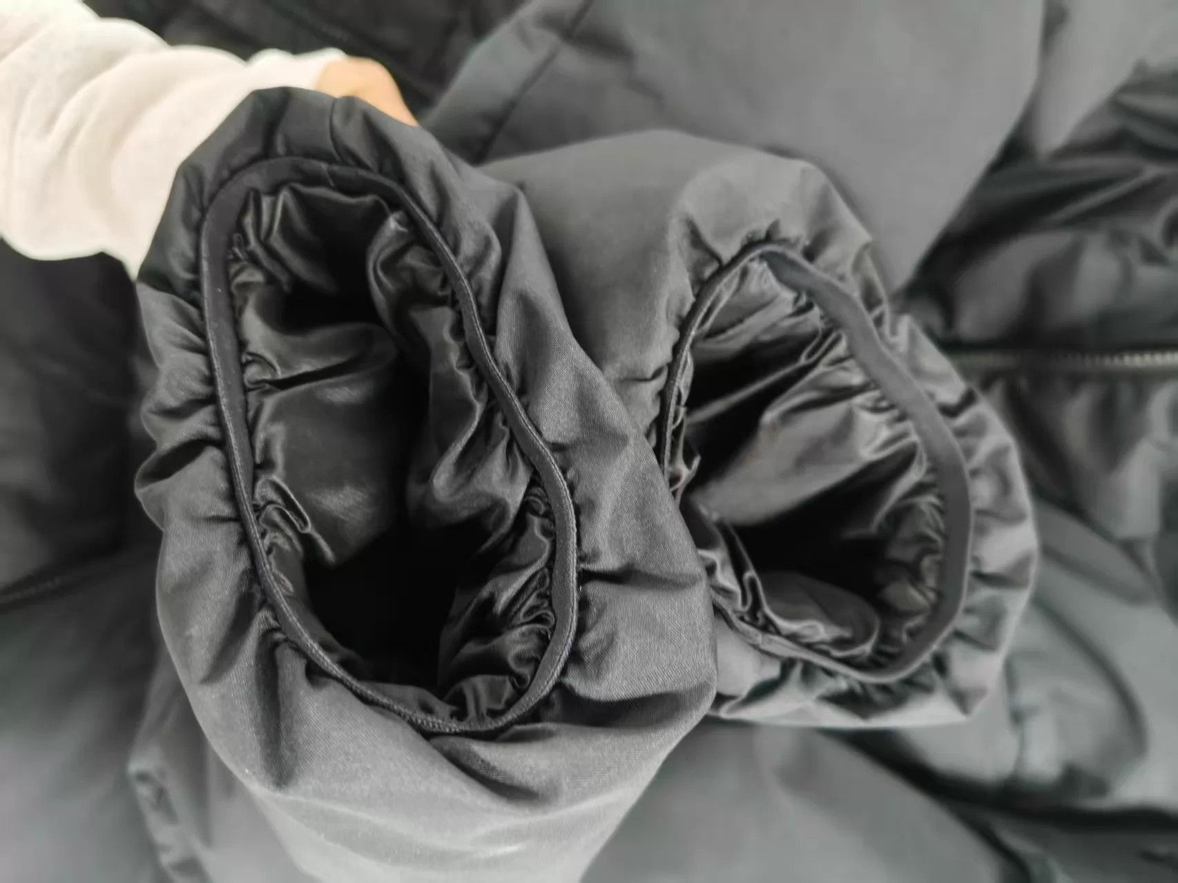 Arc'teryx Black Hooded Puffer Jacket Size M Size US M / EU 48-50 / 2 - 7 Thumbnail