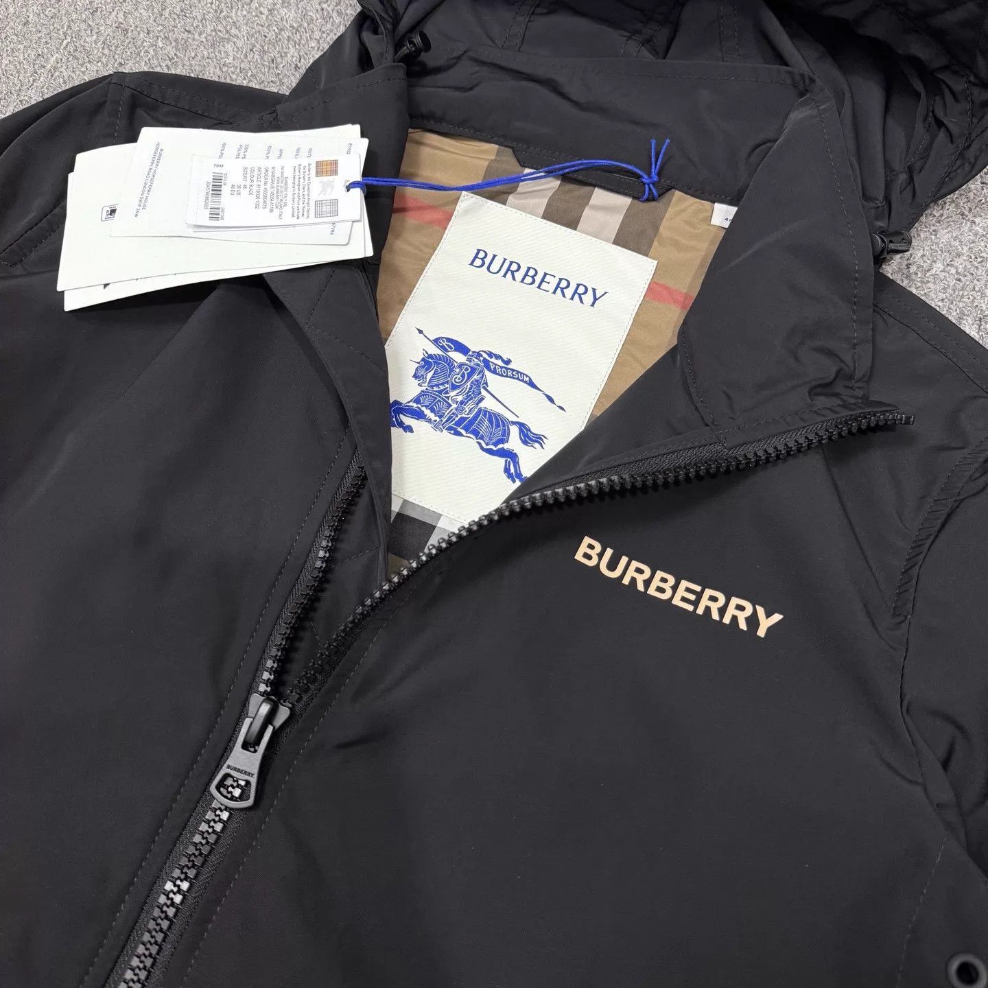 Burberry Black Hooded Light Jacket Size S Size US S / EU 44-46 / 1 - 3 Thumbnail
