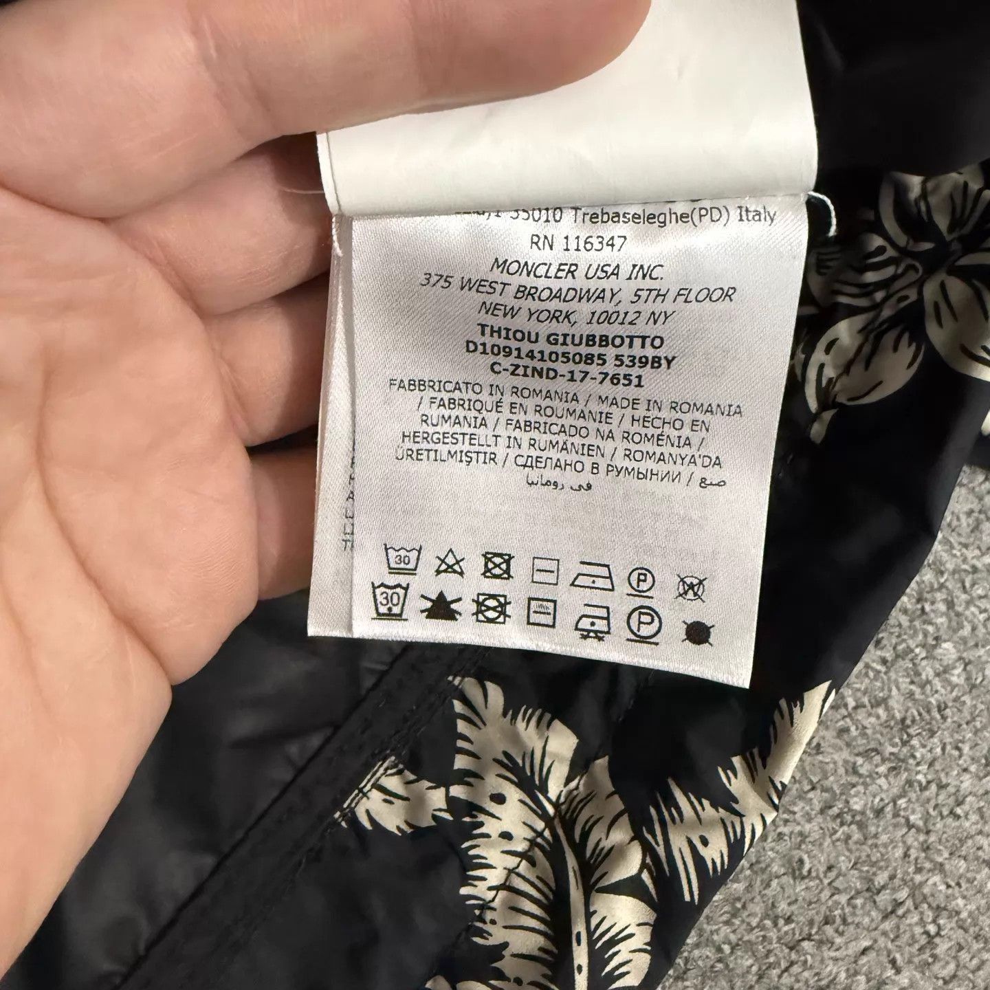 Moncler Hooded Floral Print Light Jacket Size US XL / EU 56 / 4 - 4 Thumbnail