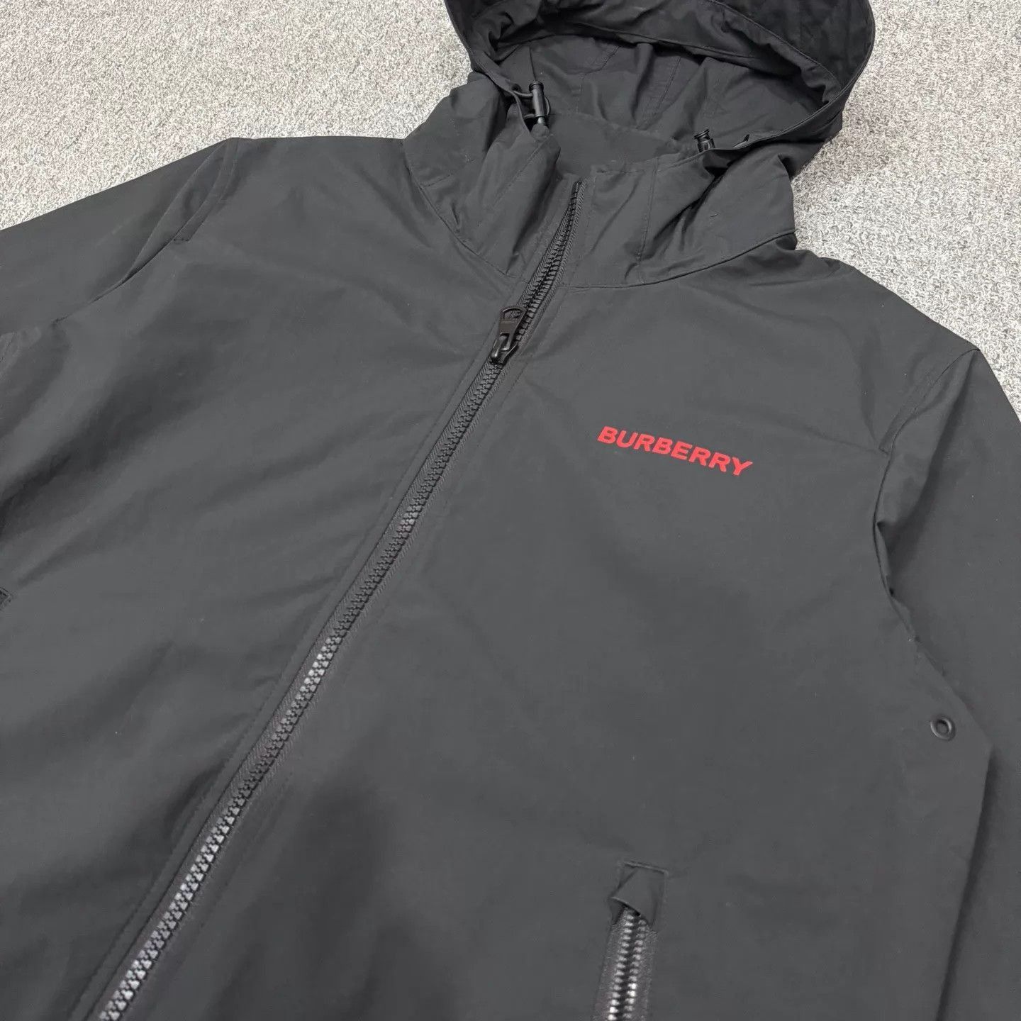 Burberry Black Hooded Light Jacket with Zip Pockets Size US M / EU 48-50 / 2 - 3 Thumbnail