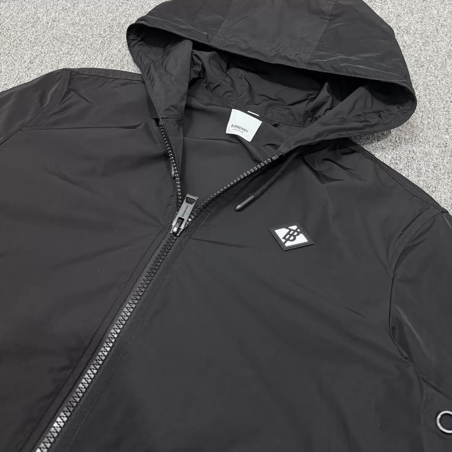 Burberry Black Hooded Lightweight Jacket Size S Size US S / EU 44-46 / 1 - 3 Thumbnail