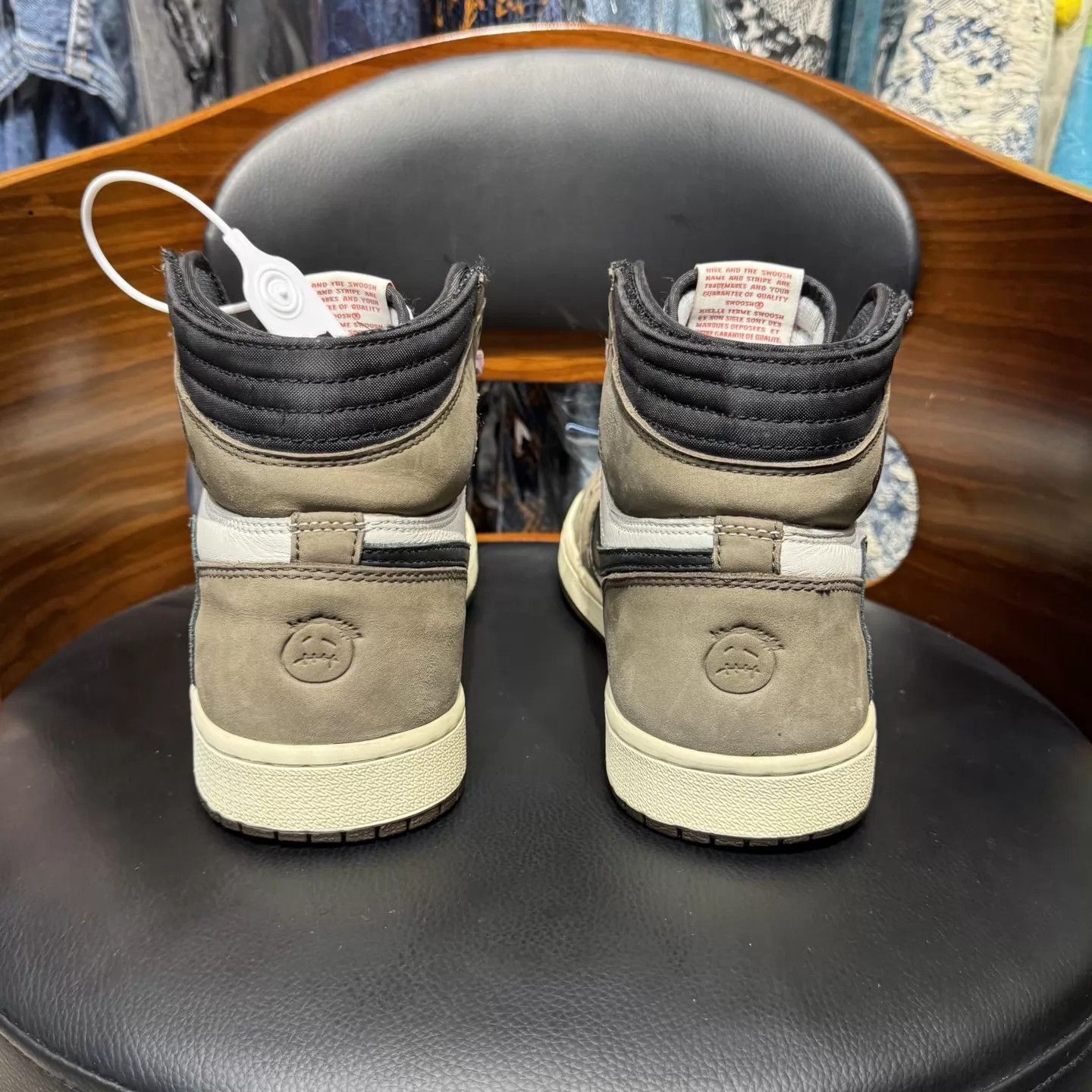 Travis Scott Multi-Color High-Top Sneakers Size 10 Size US 10 / EU 43 - 3 Thumbnail