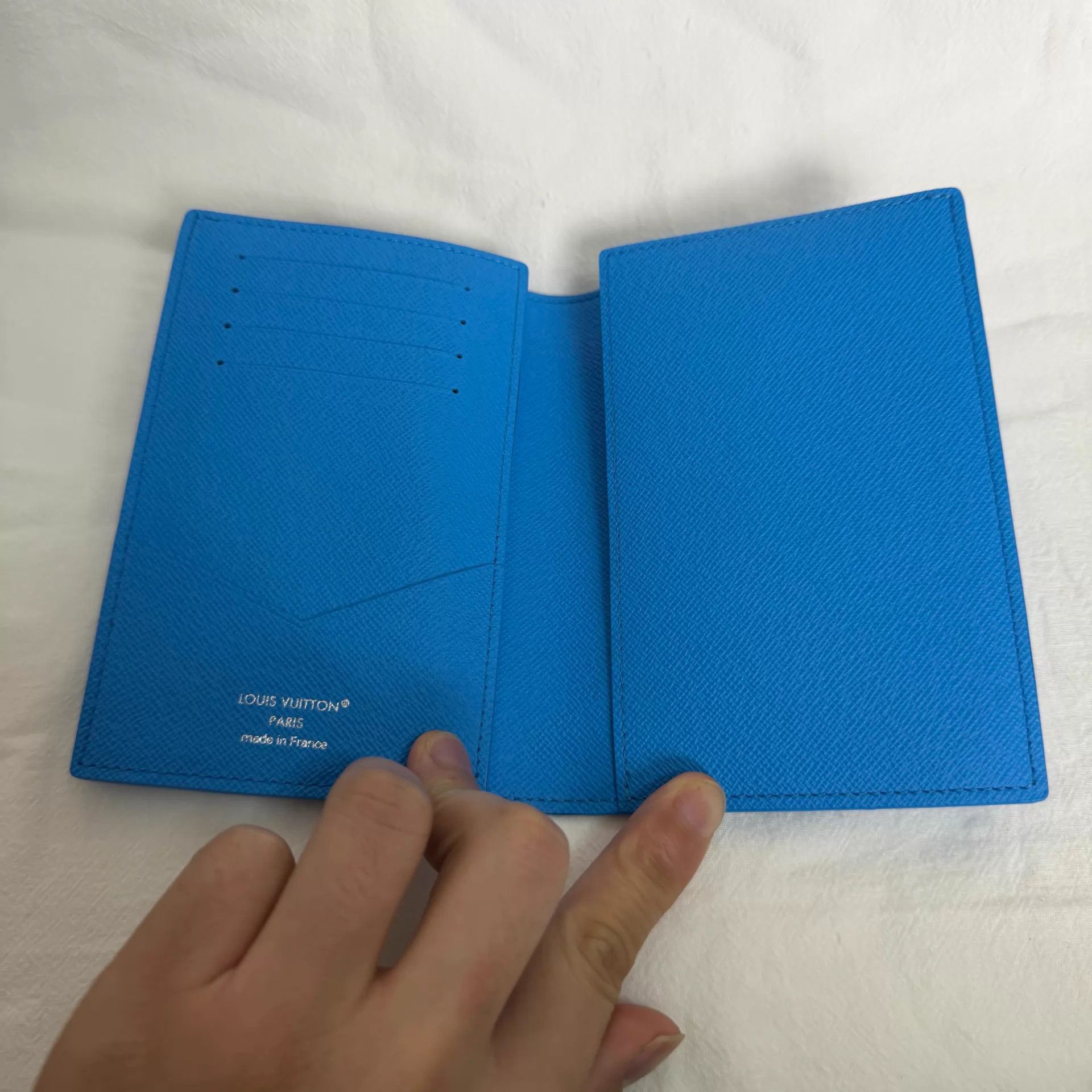 Louis Vuitton Blue Patterned Wallet Size ONE SIZE - 3 Thumbnail