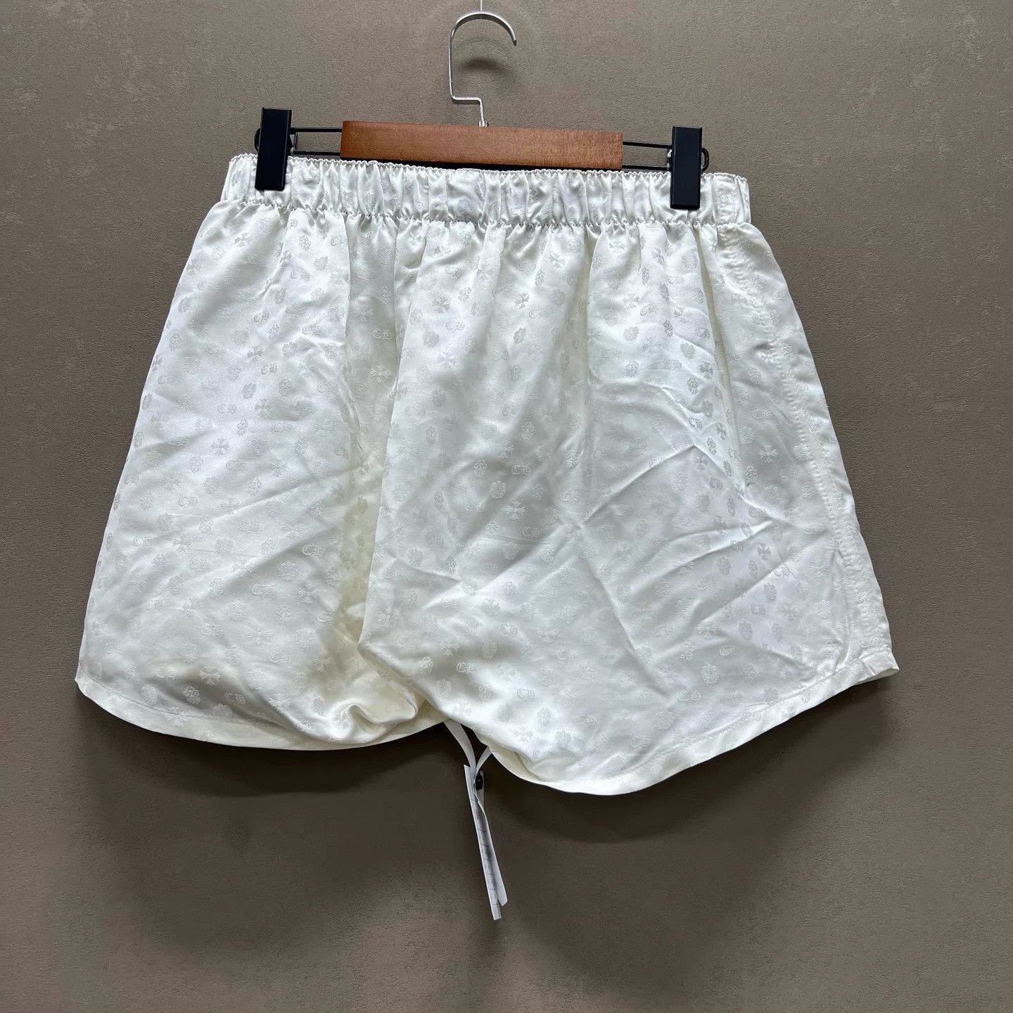 Chrome Hearts White Patterned Casual Shorts Size 34 Size US 34 / EU 50 - 2 Thumbnail