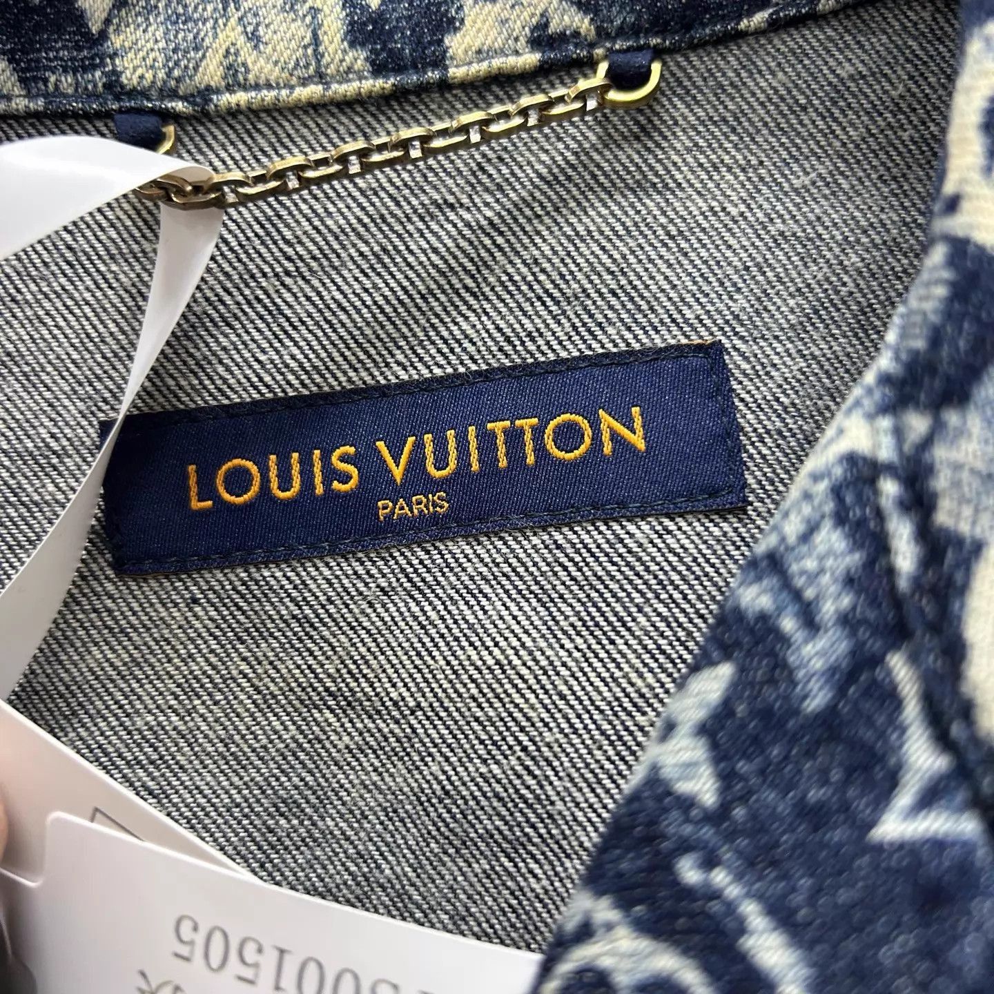 Louis Vuitton Blue Short-Sleeve Button-Up Shirt with Pattern Size US XL / EU 56 / 4 - 3 Thumbnail