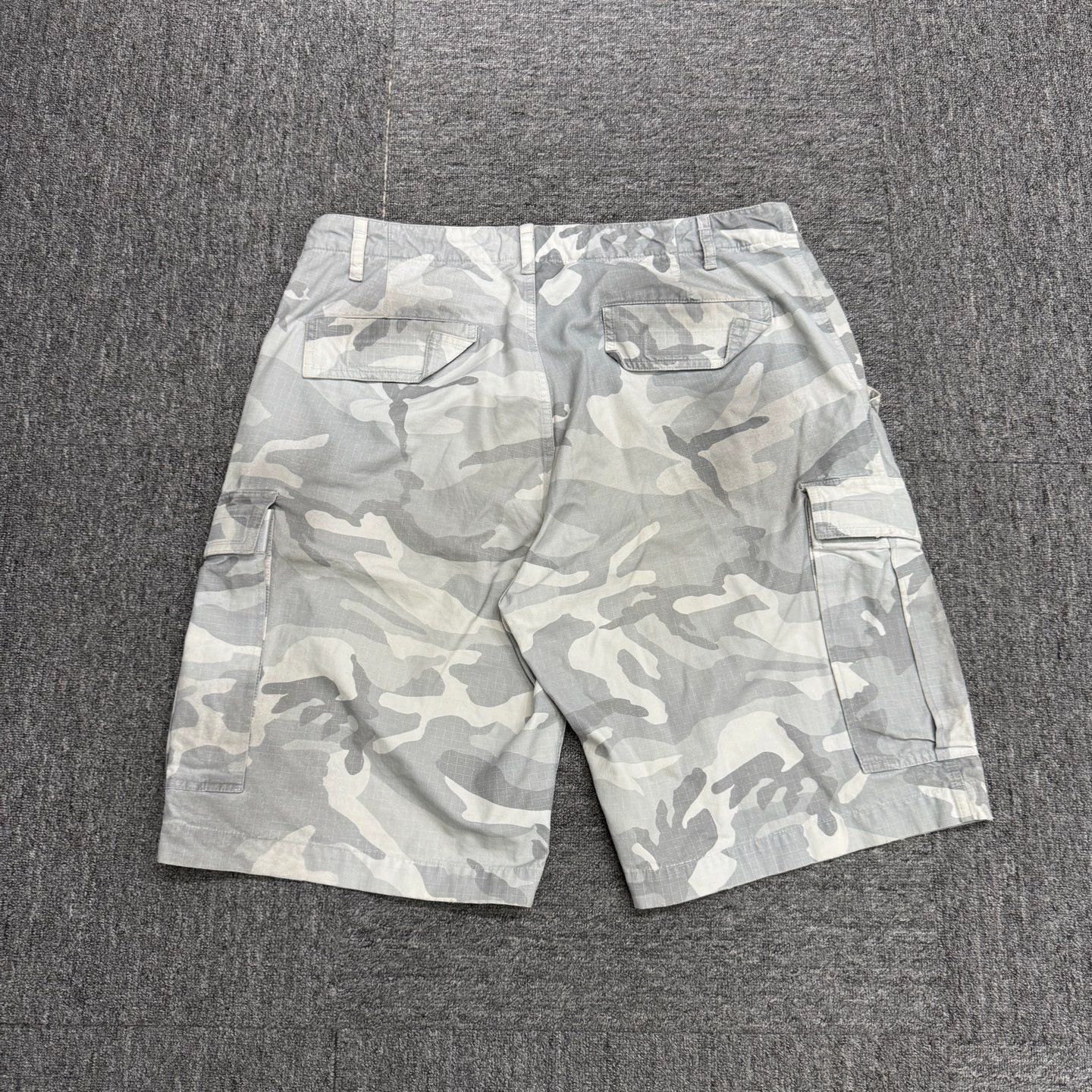 Balenciaga Multi Camouflage Cargo Shorts Size US 31 - 5 Thumbnail