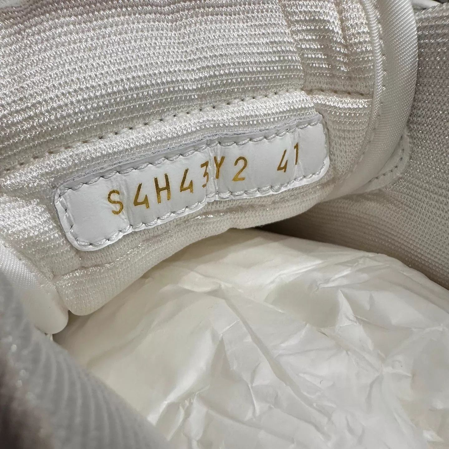 Valentino White Low-Top Sneakers Size 8 Size US 8 / EU 41 - 7 Thumbnail