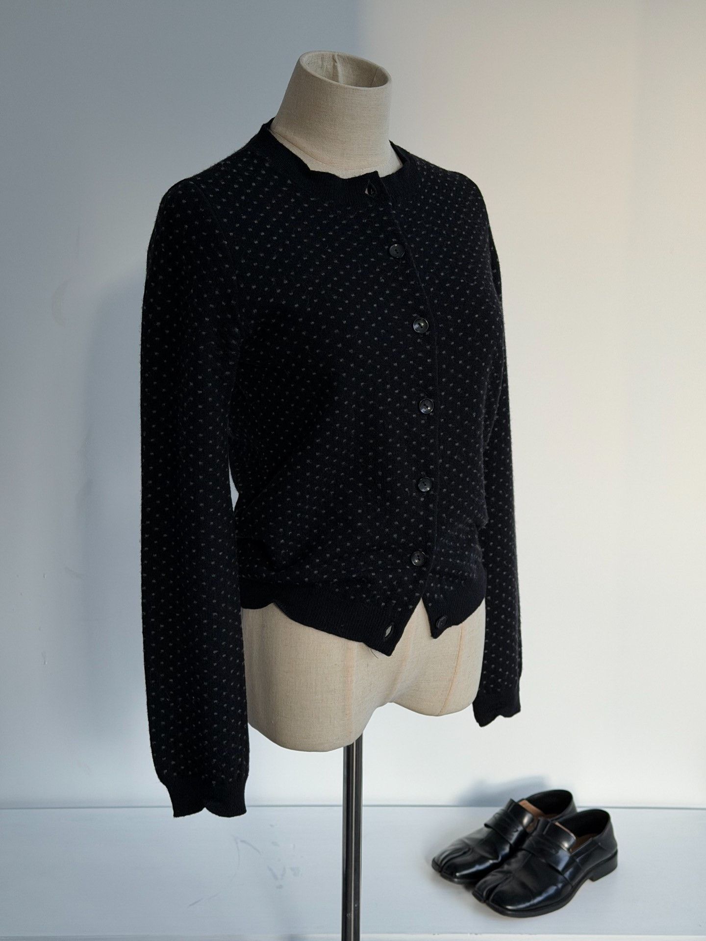 Maison Margiela Maison Martin Margiela Polka Dot Knit Cardigan Size XS / US 0-2 / IT 36-38 - 3 Thumbnail