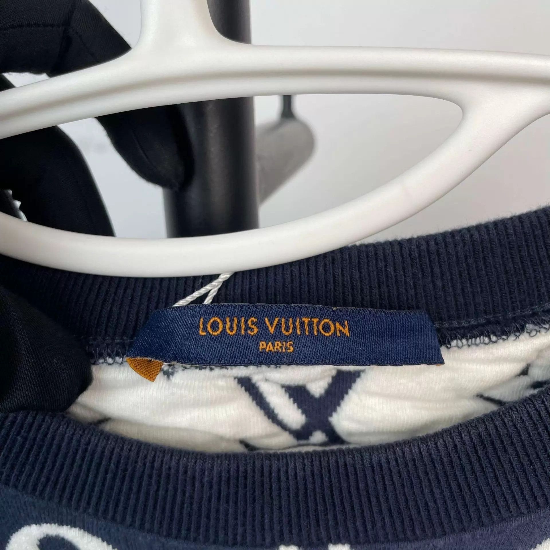 Louis Vuitton Blue Patterned Long Sleeve Sweatshirt (Size S) Size US S / EU 44-46 / 1 - 3 Thumbnail