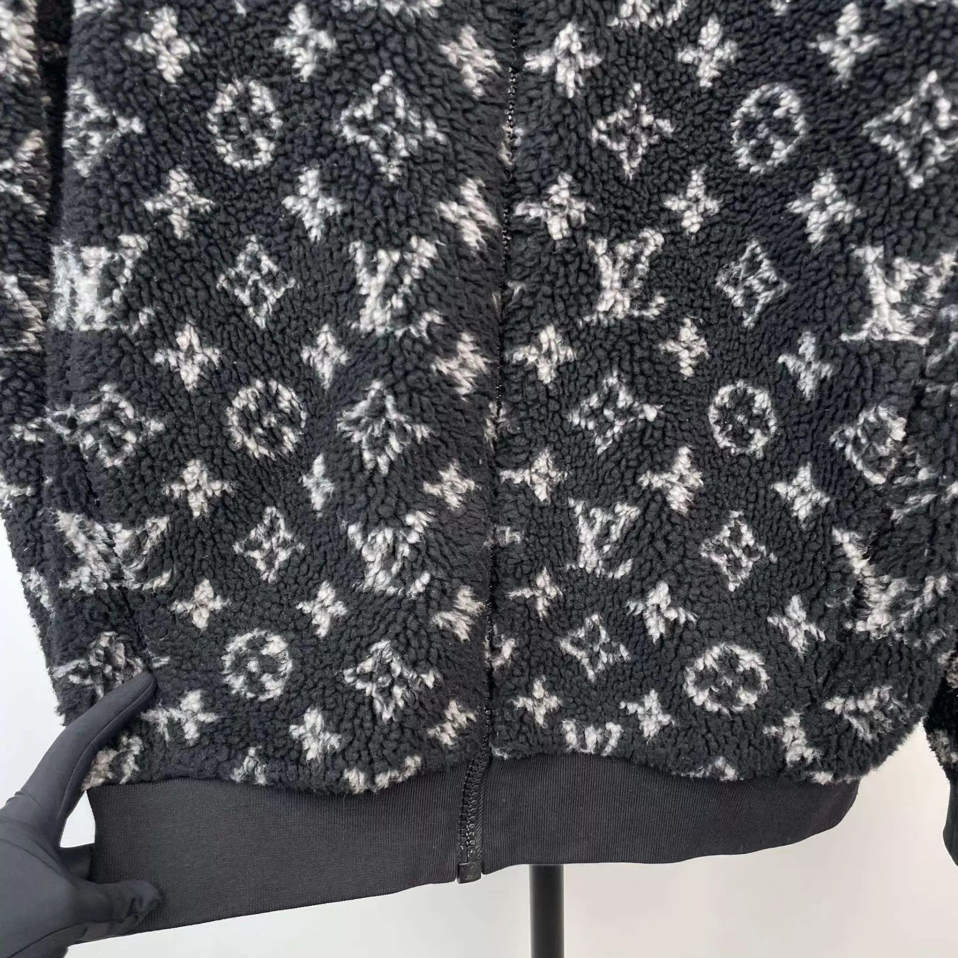 Louis Vuitton Black Patterned Fleece Bomber Jacket XS Size US XS / EU 42 / 0 - 8 Thumbnail