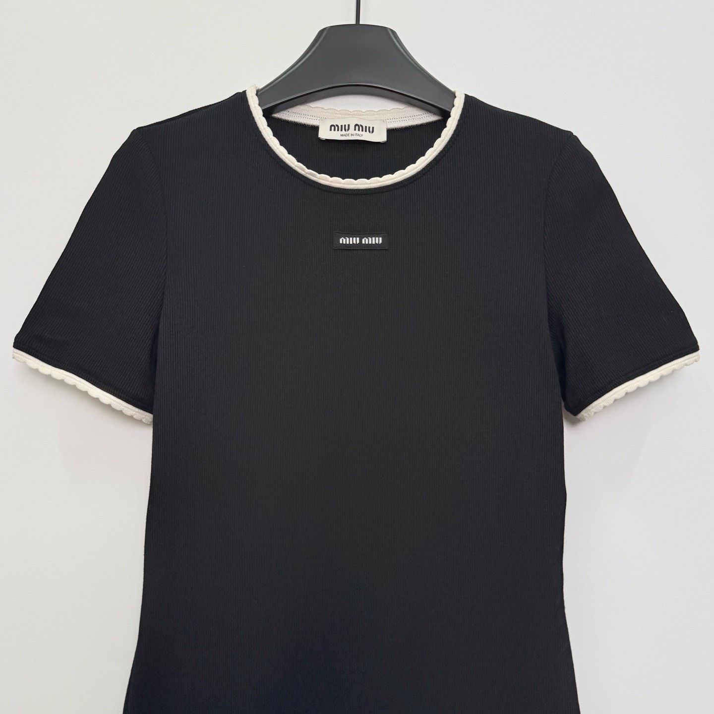 Miu Miu MIU MIU Solid Logo Letter Patch Short-Sleeve Dress Size M / US 6-8 / IT 42-44 - 2 Thumbnail