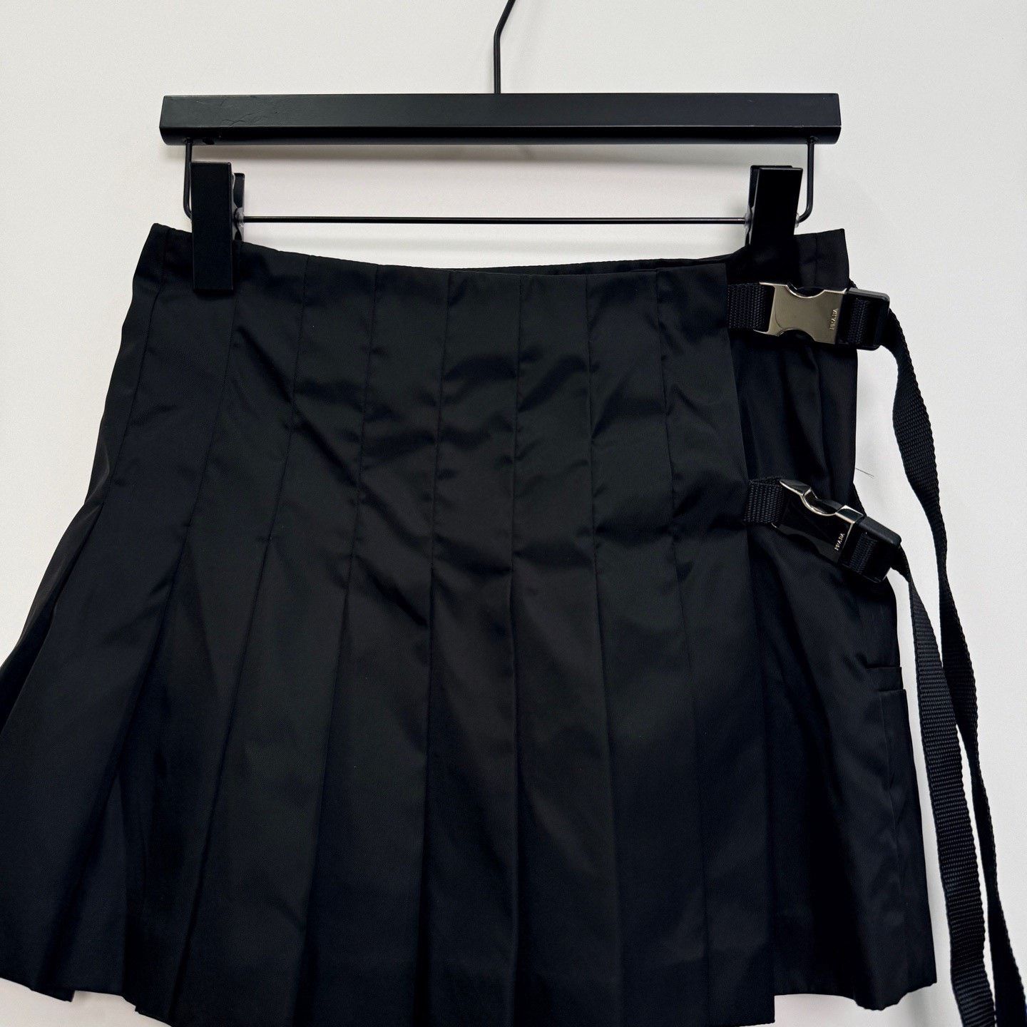 Prada PRADA Lightweight Recycled Nylon Wrap Skirt Size 38" / US 16 / IT 52 - 2 Thumbnail