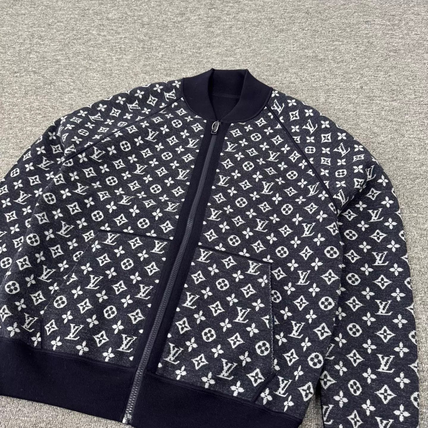 Louis Vuitton Multi Color Patterned Bomber Jacket Size L Size US L / EU 52-54 / 3 - 4 Thumbnail
