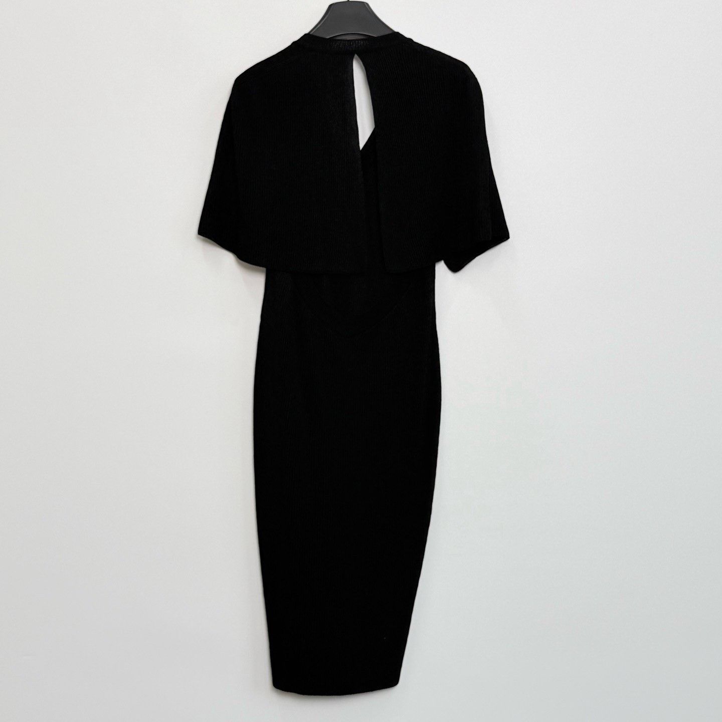 Chanel Chanel Black V-Neck Short-Sleeve Knit Dress Size XS / US 0-2 / IT 36-38 - 3 Thumbnail