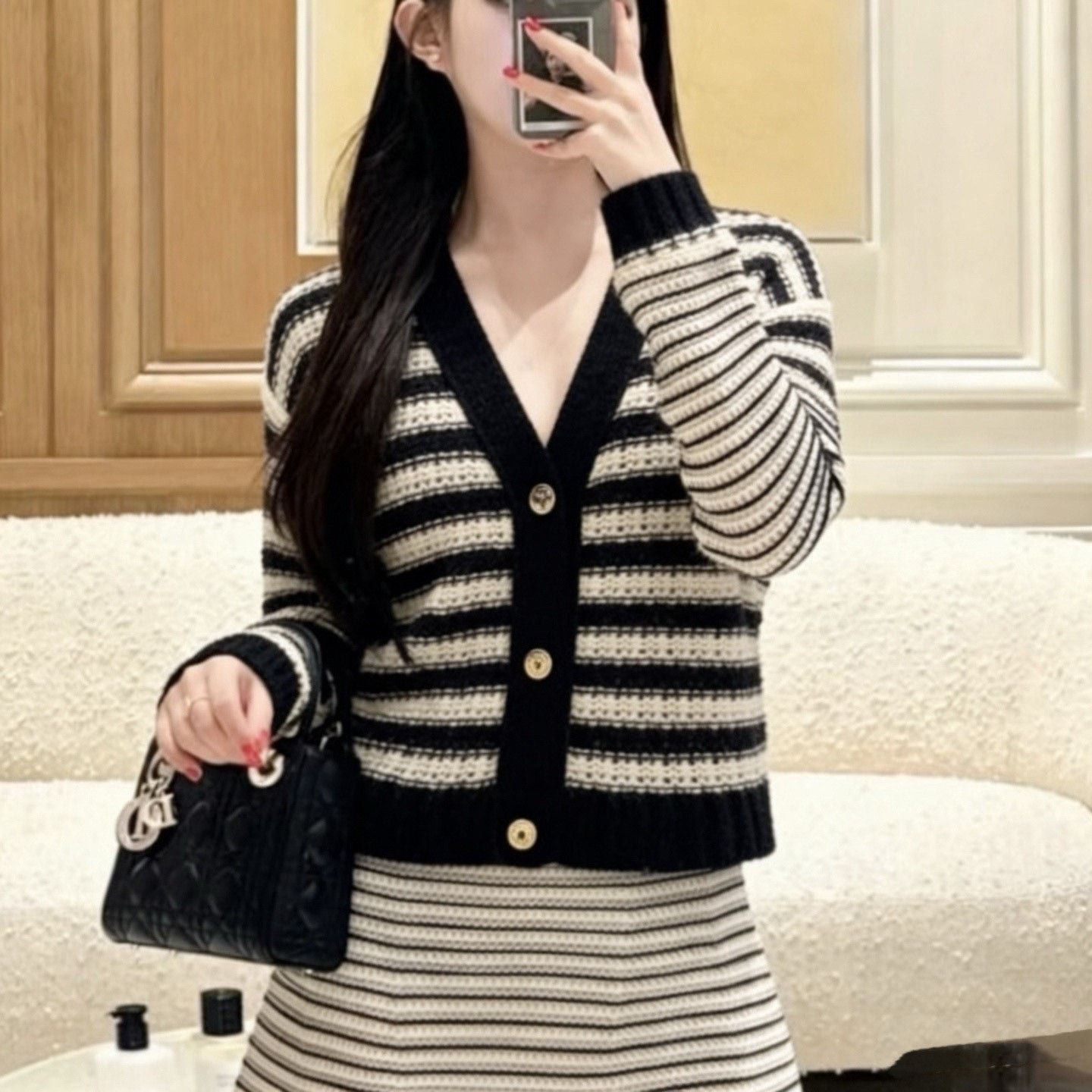 Dior DIOR Striped V-Neck Long-Sleeve Knit Size XS / US 0-2 / IT 36-38 - 7 Thumbnail