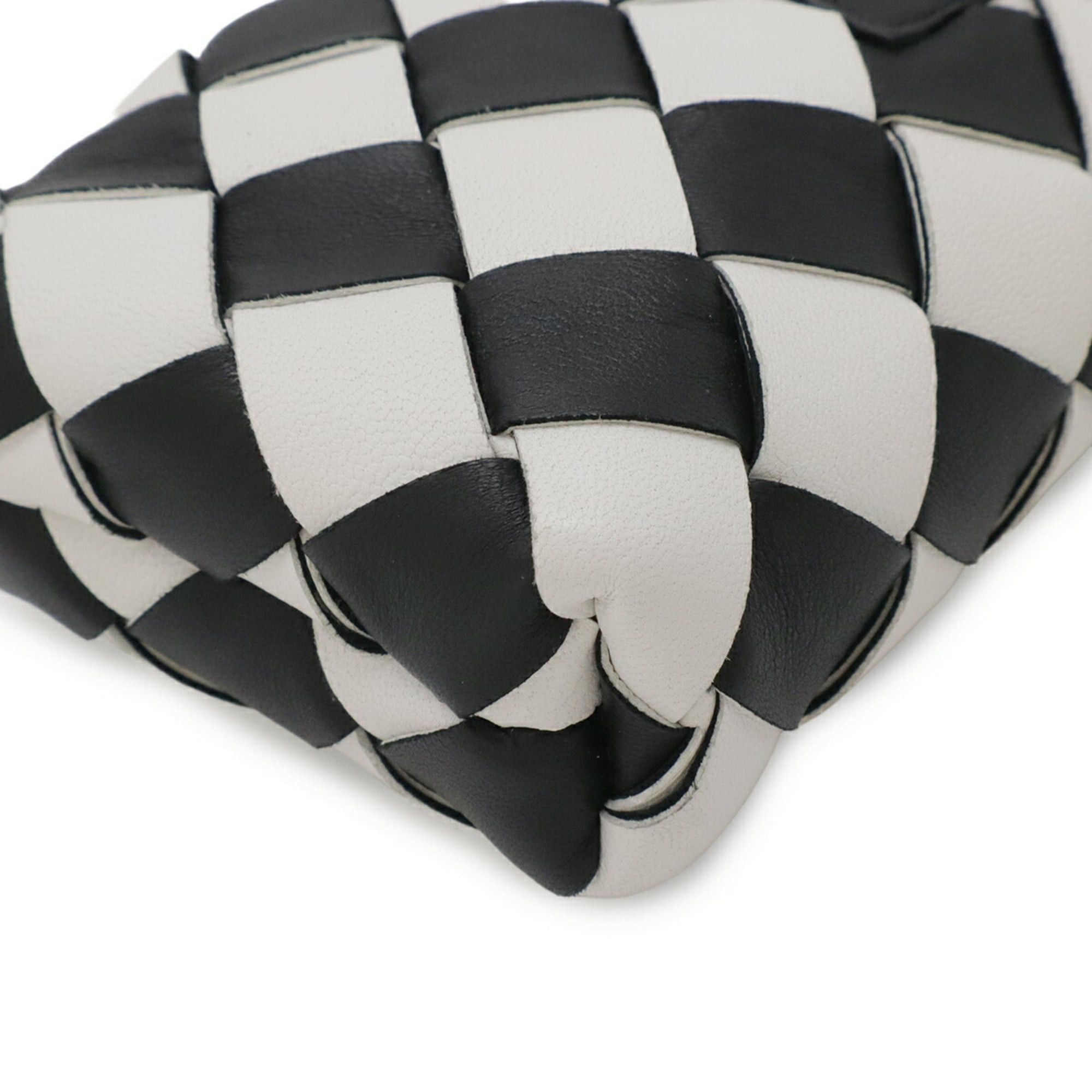 Bottega Veneta BOTTEGA VENETA Intrecciato Accessory Bag Charm Keychain Mini Pouch Leather White Black 577779 Size ONE SIZE - 4 Thumbnail