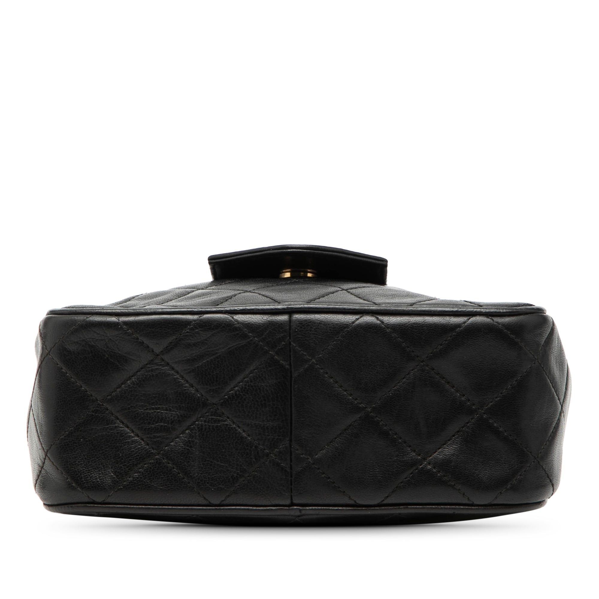 Chanel CC Quilted Lambskin Tassel Camera Bag Size ONE SIZE - 3 Thumbnail