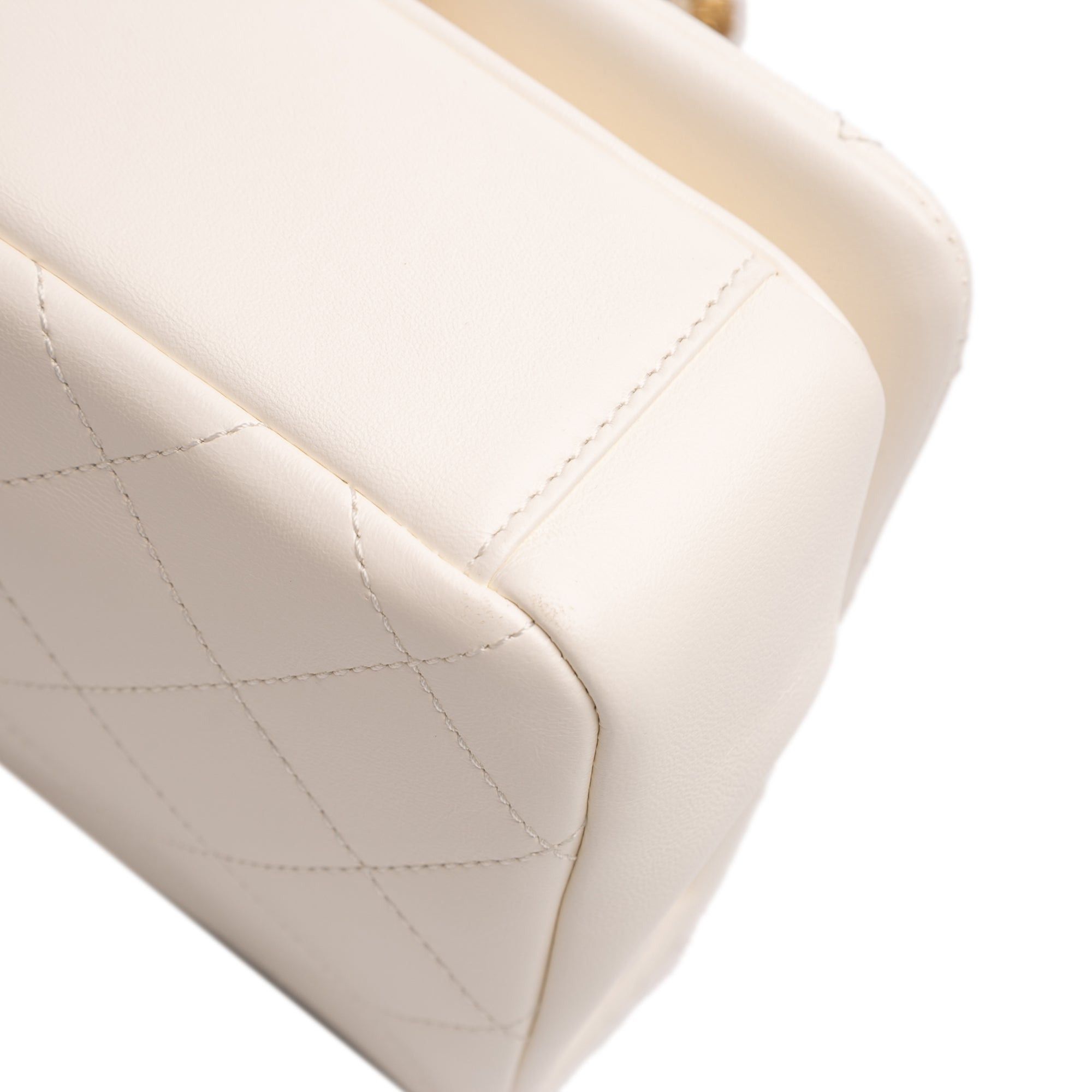 Chanel Small Quilted Lambskin On And On Chain Flap Size ONE SIZE - 7 Thumbnail