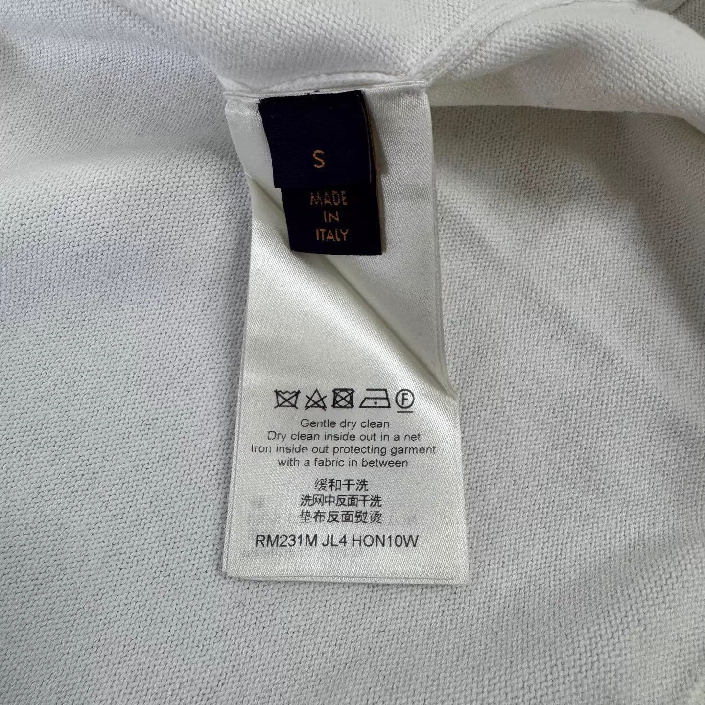 Louis Vuitton White Short Sleeve T-Shirt with Cartoon Graphic Size US S / EU 44-46 / 1 - 7 Thumbnail
