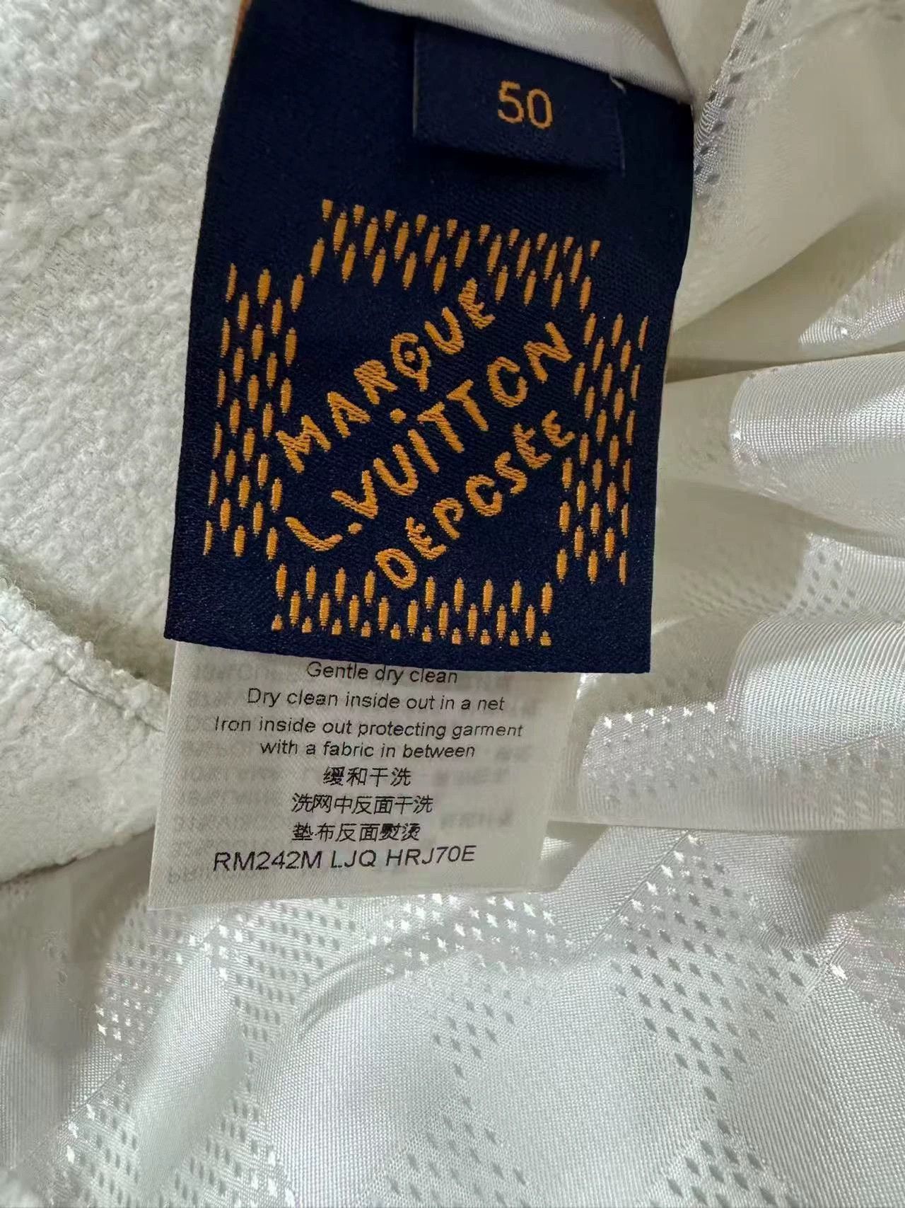 Louis Vuitton White Button-Front Light Jacket with Pockets Size US M / EU 48-50 / 2 - 4 Thumbnail