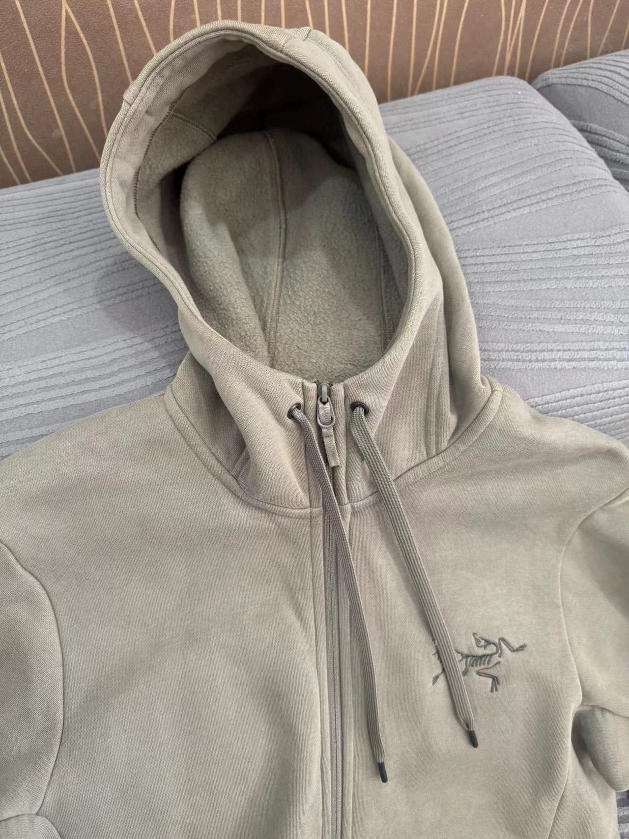 Arc'teryx Beige Zip-Up Hooded Sweatshirt Size US S / EU 44-46 / 1 - 2 Thumbnail