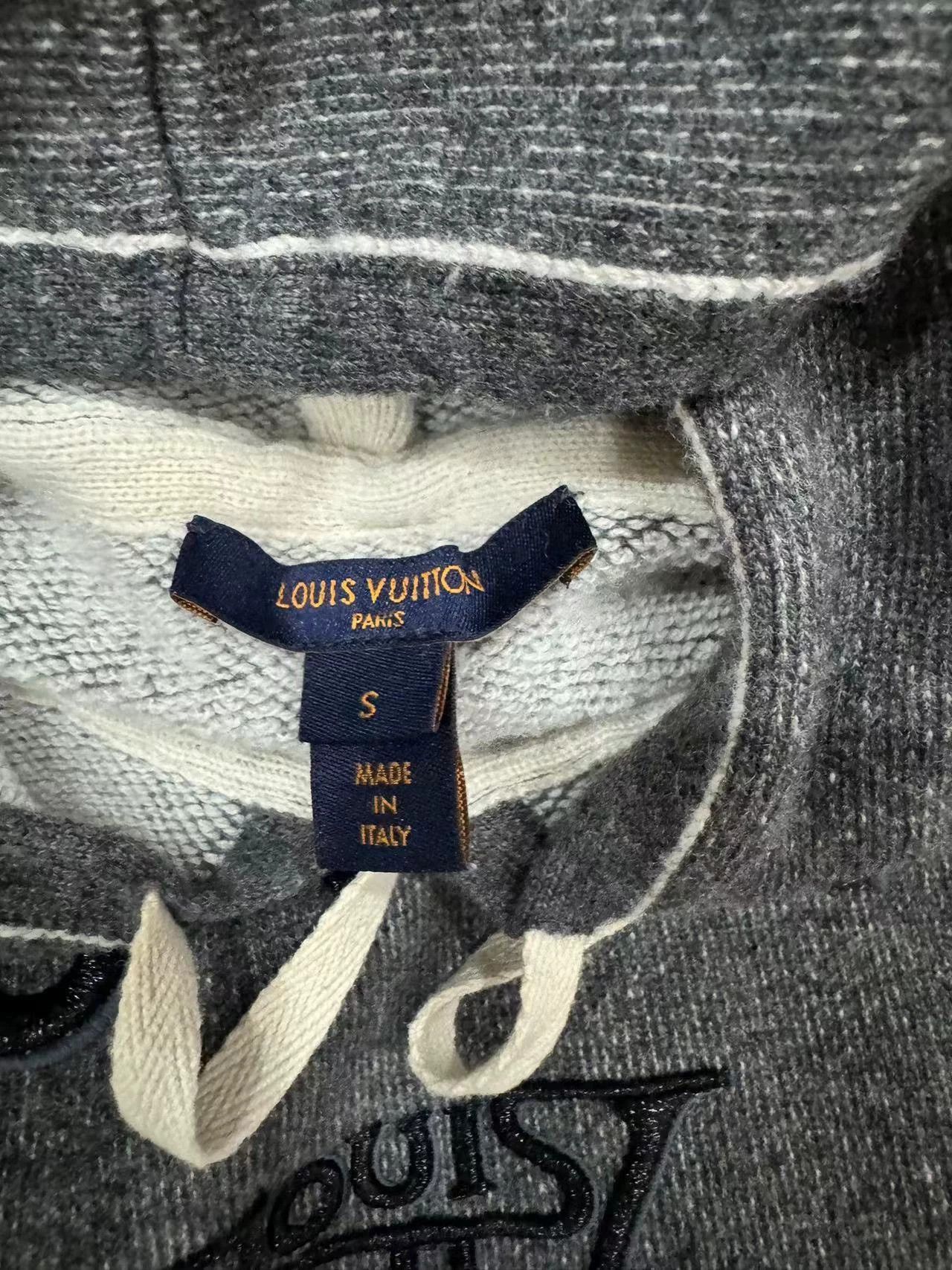 Louis Vuitton Gray Hoodie with Drawstring and Front Pocket - Size S Size US S / EU 44-46 / 1 - 3 Thumbnail