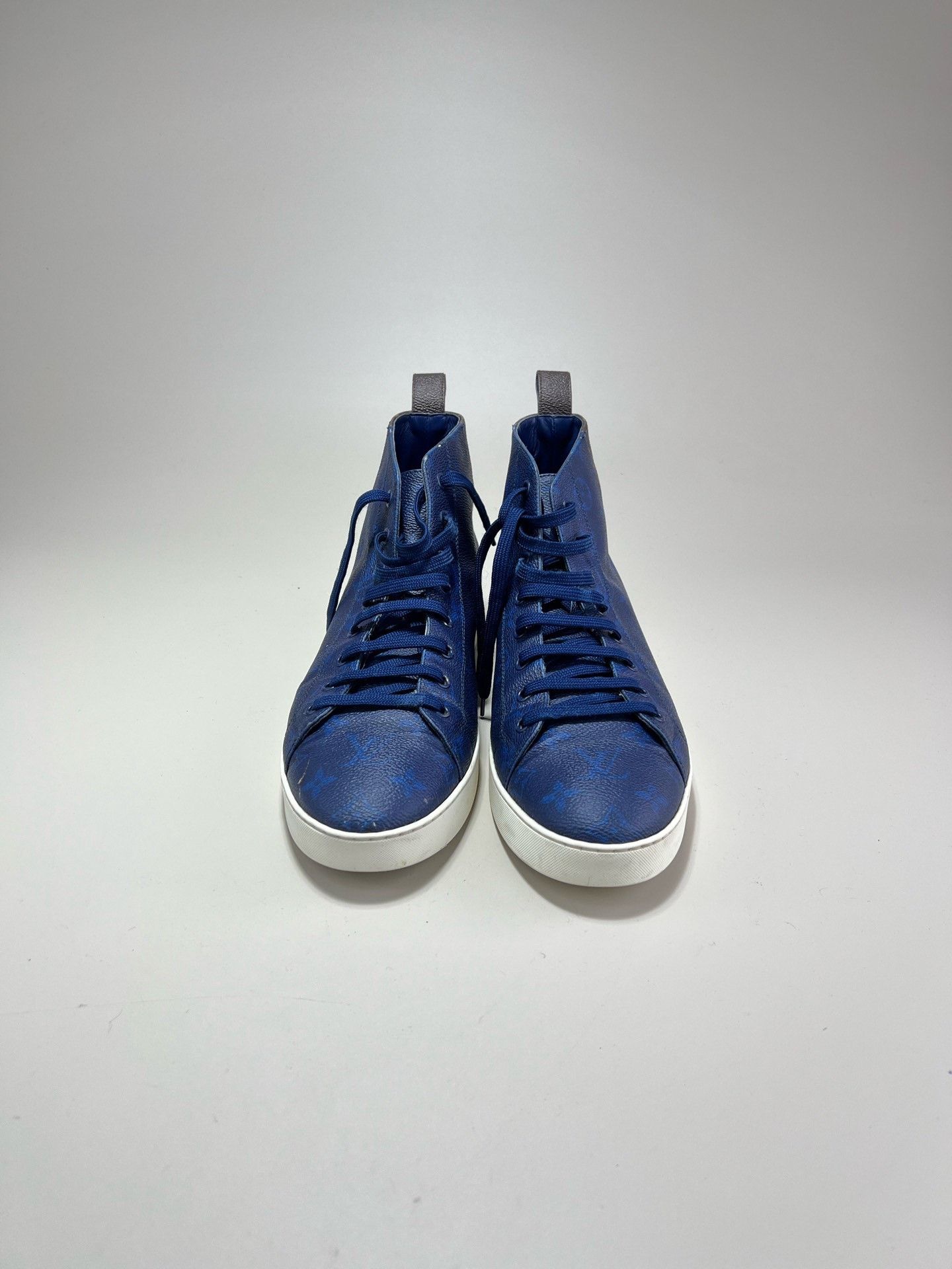 Louis Vuitton Louis Vuitton Blue Brown Monogram High-Top Sneakers Size US 9 / EU 42 - 2 Thumbnail