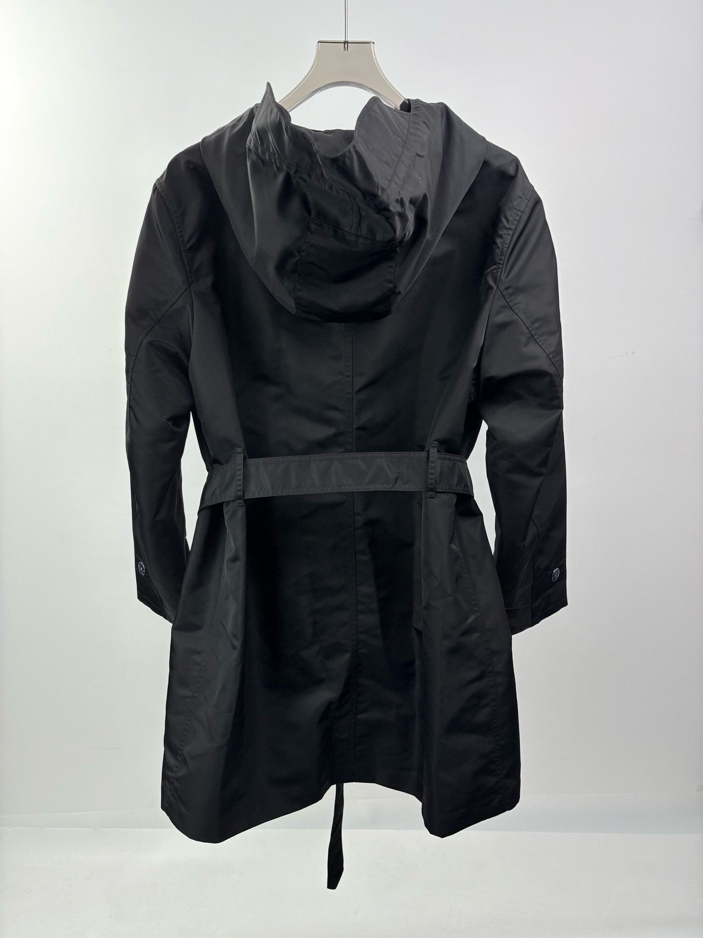 Burberry Burberry Nylon Mid-Length Belted Trench Coat Size M / US 6-8 / IT 42-44 - 2 Thumbnail