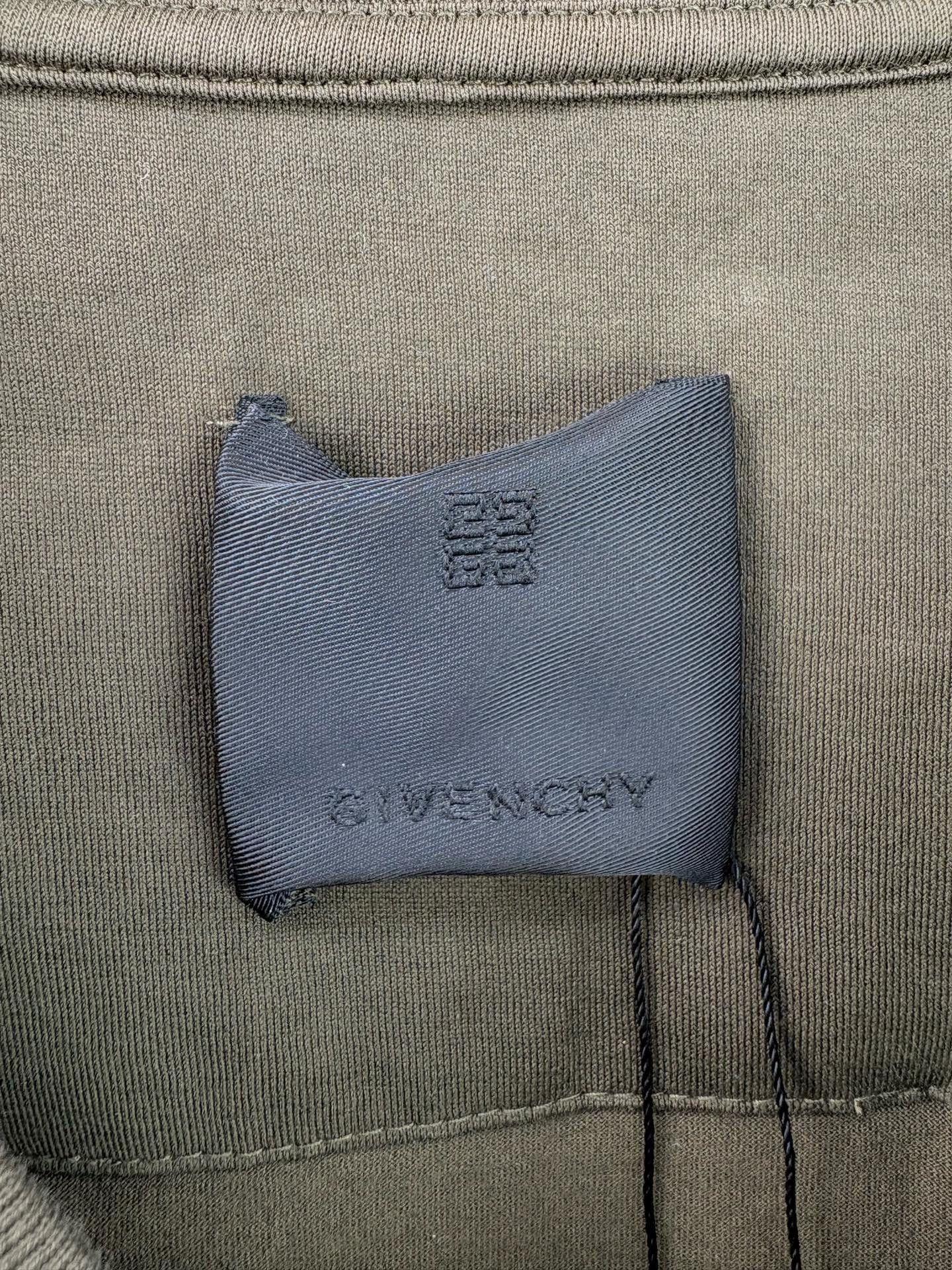 Givenchy GIVENCHY Military Green Runway Fake Two-Piece Tee Size US XXL / EU 58 / 5 - 4 Thumbnail