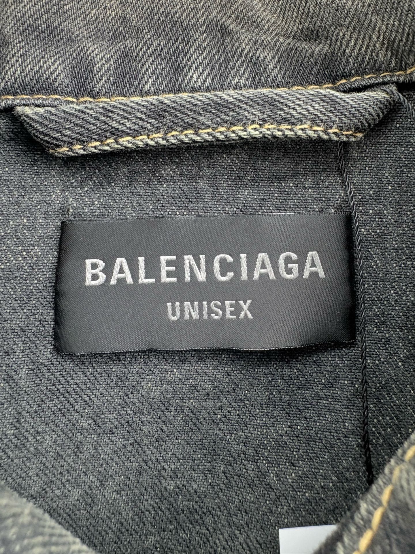 Balenciaga Balenciaga Sanskrit Graffiti Denim Jacket Size US S / EU 44-46 / 1 - 4 Thumbnail