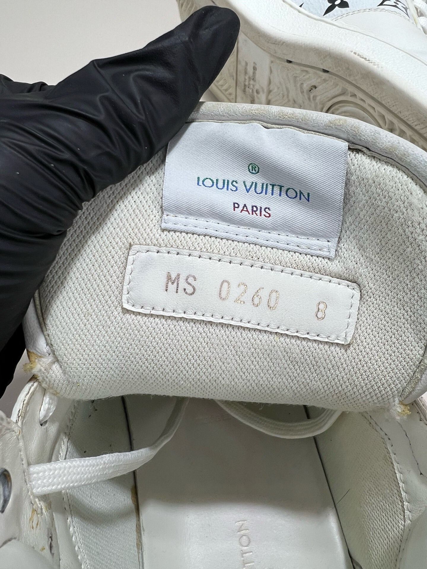 Louis Vuitton Louis Vuitton White Monogram High-Top Sneakers Size US 9 / EU 42 - 6 Thumbnail
