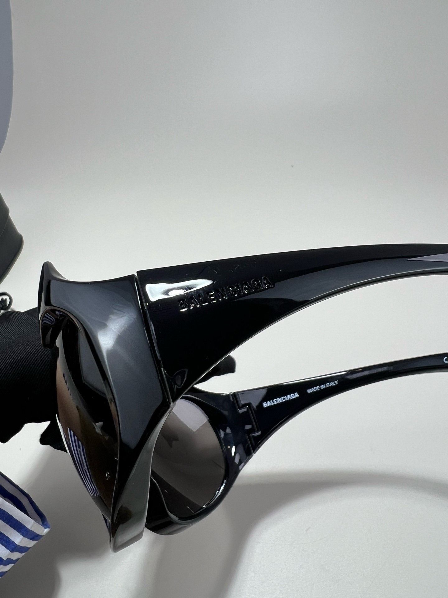 Balenciaga Balenciaga Gotham Cat Sunglasses Size ONE SIZE - 5 Thumbnail