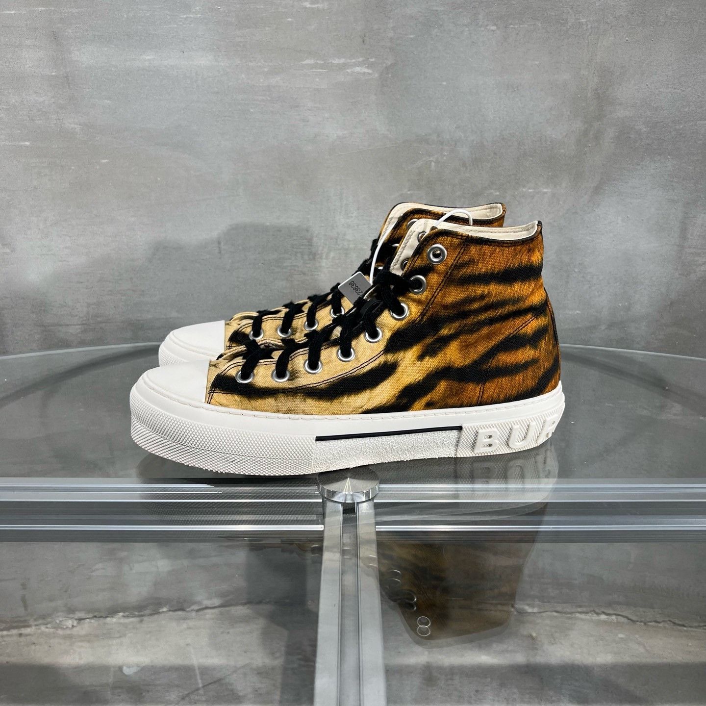 Burberry Burberry Tiger Print Sneakers Size US 9 / EU 42 - 3 Thumbnail