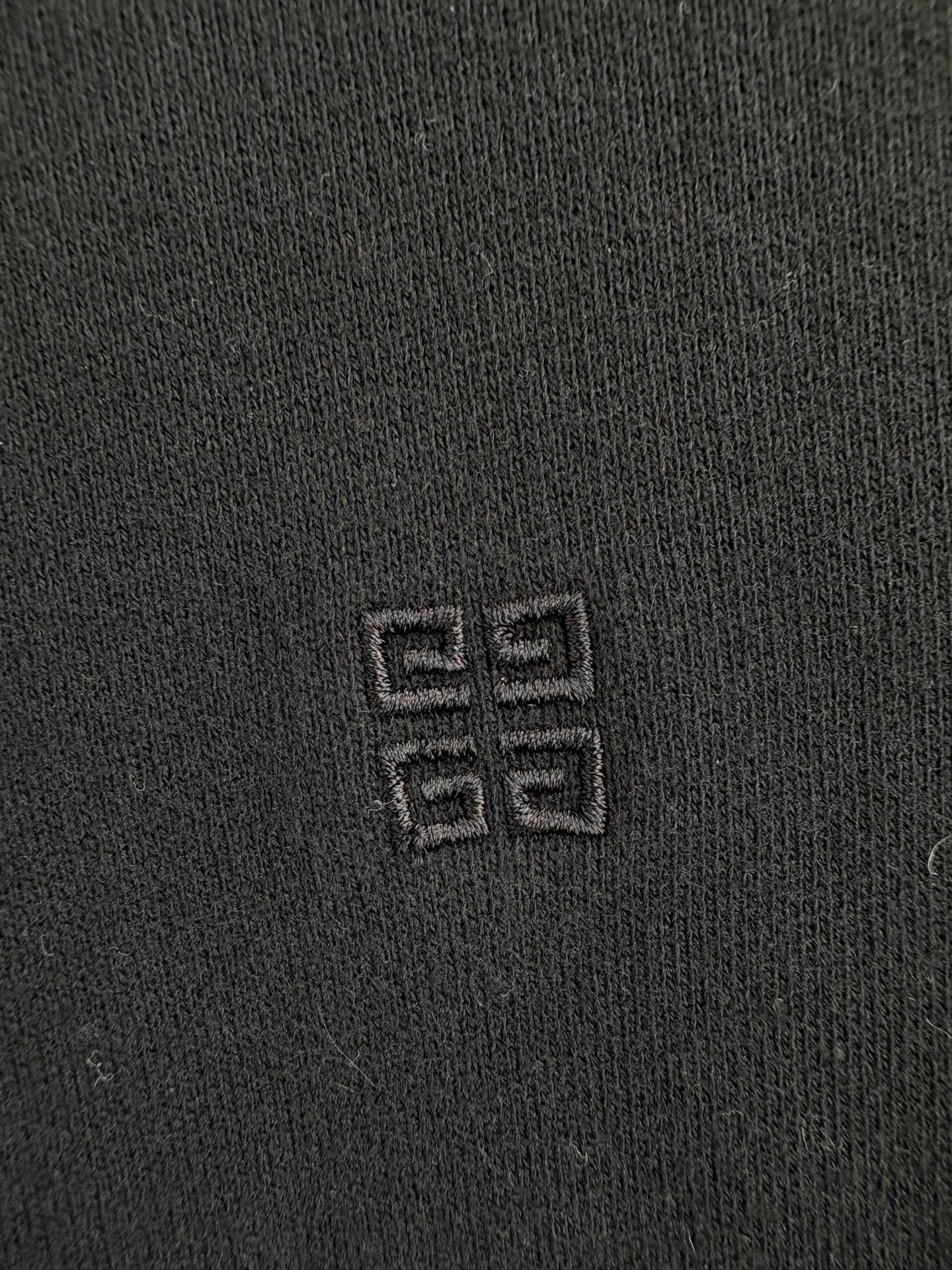 Givenchy Givenchy 4G Embroidered Logo Hoodie Size US L / EU 52-54 / 3 - 3 Thumbnail