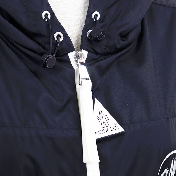 Moncler Moncler Moncler Nylon Jacket Textile Outerwear DUTY FREE for USA Size ONE SIZE - 3 Thumbnail