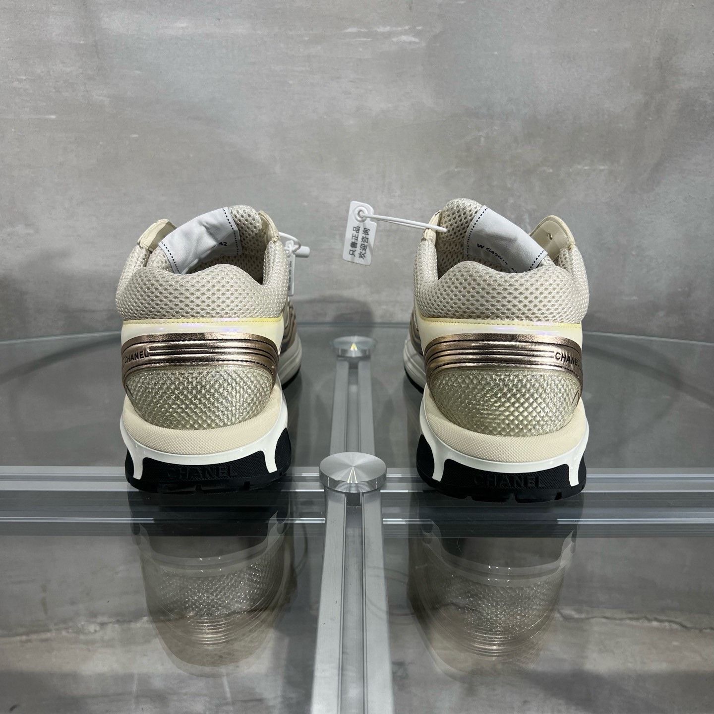 Chanel Chanel Gold Accent Sneakers Size US 9 / EU 42 - 6 Thumbnail