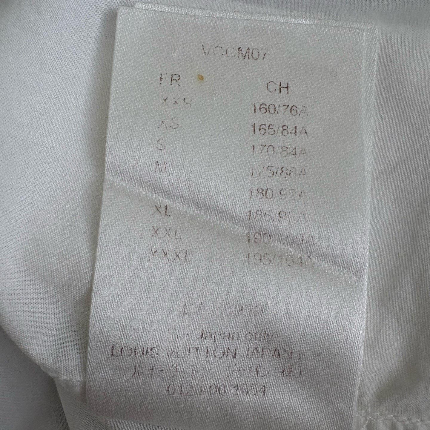 Louis Vuitton Louis Vuitton Logo Print Collar Embroidered Longsleeve Shirt Size US L / EU 52-54 / 3 - 4 Thumbnail