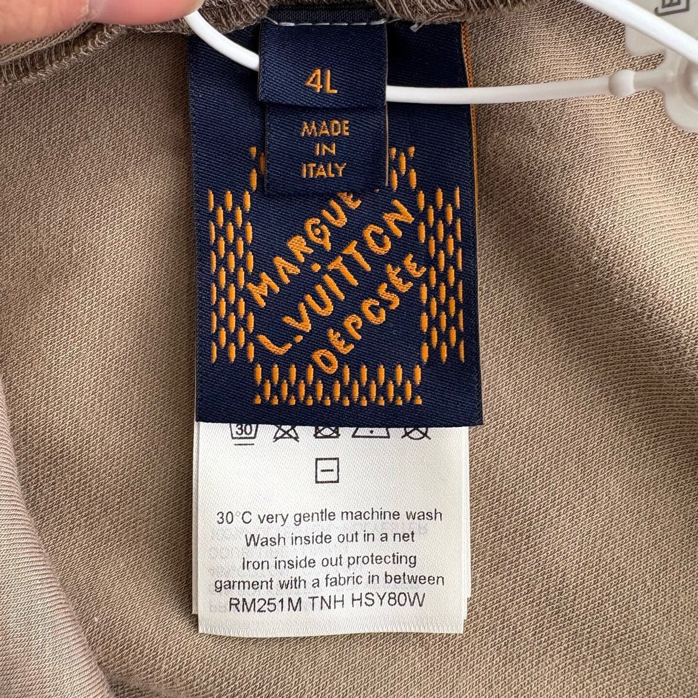 Louis Vuitton Louis Vuitton SS25 V-Neck Knit Tee Size US M / EU 48-50 / 2 - 4 Thumbnail